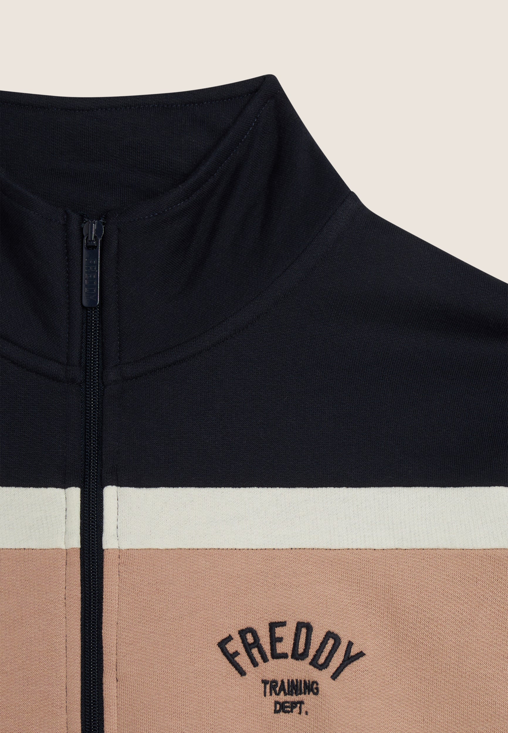 02F0799_2F4002_-_2BM_S 3