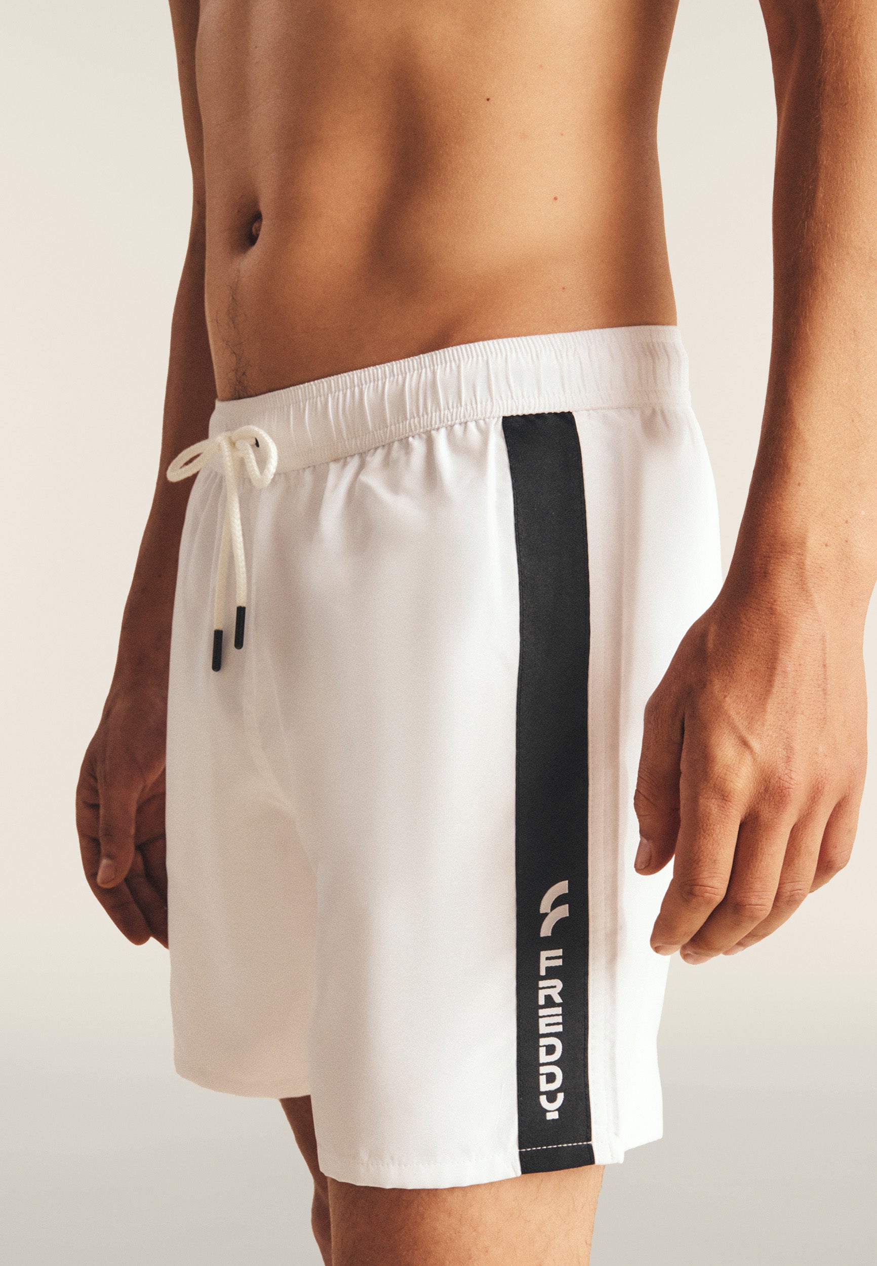 AB-FRY25MBM02_AB0W_-_ABM_L 3