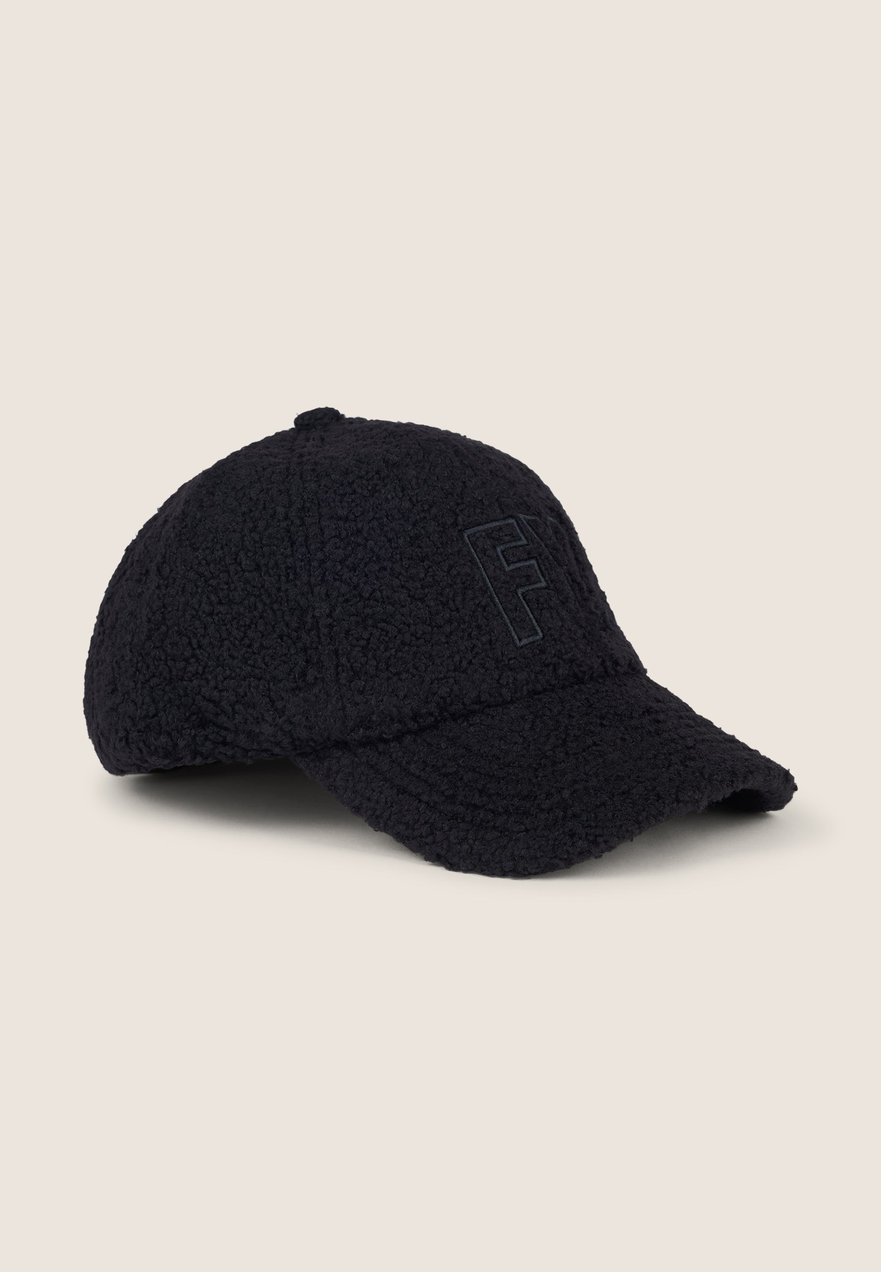 BASKETHAT-FUR_N_-_6_U 2