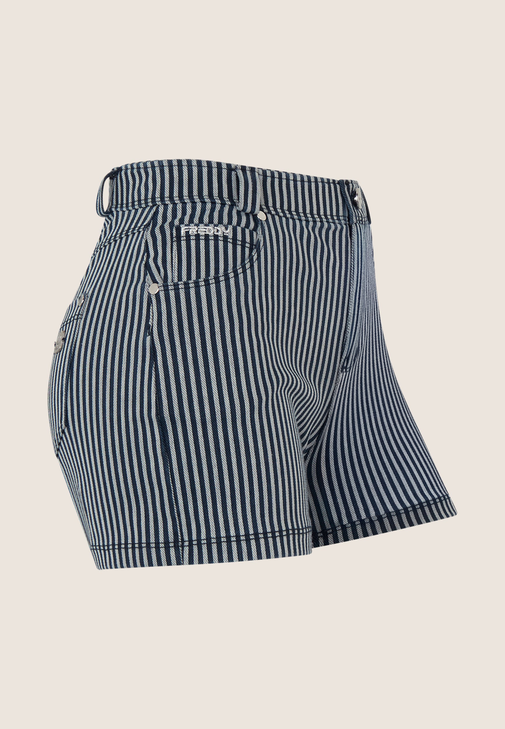 BLACK9RS206O1_J0B_-_W_XS 1