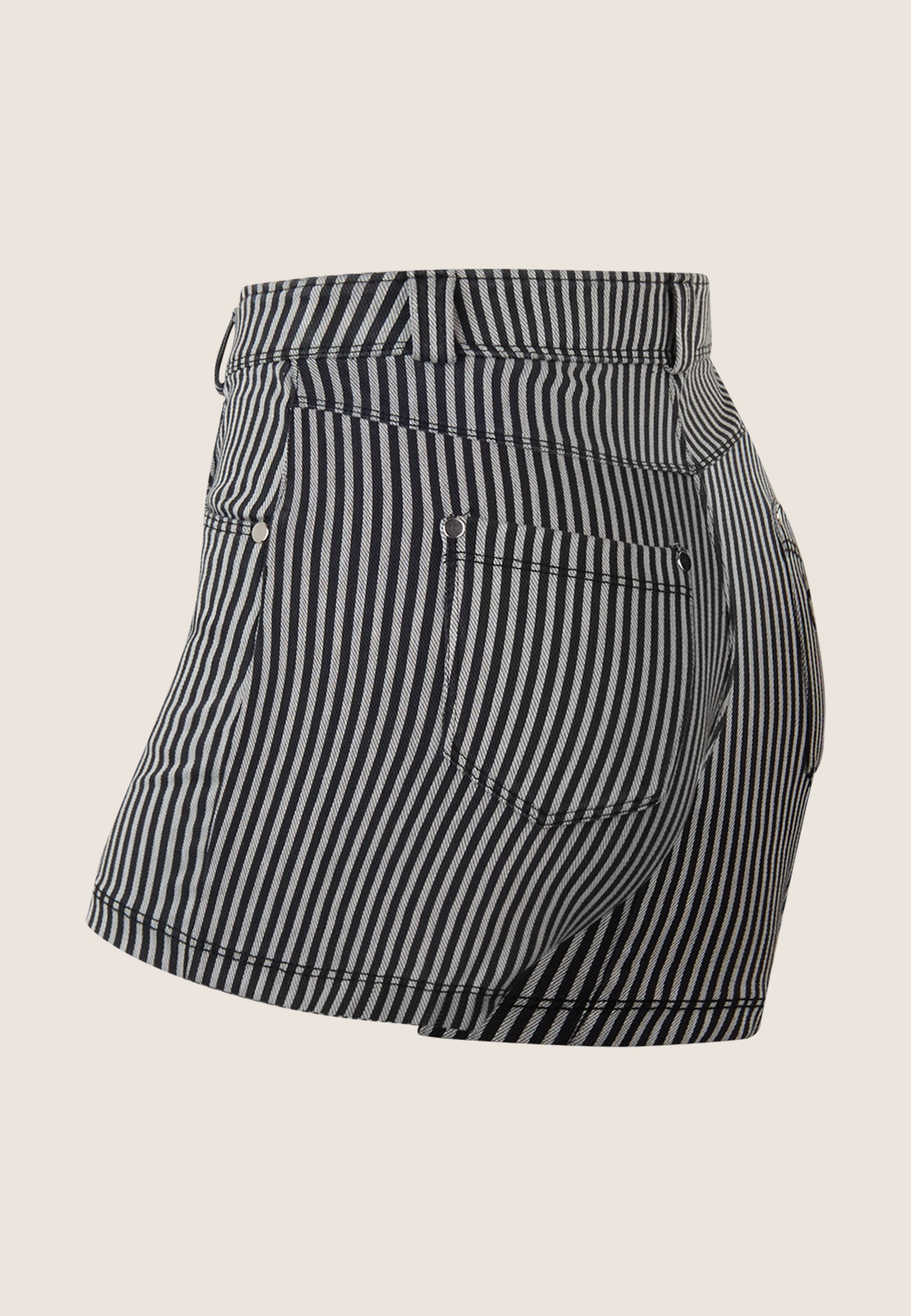 BLACK9RS206O1_J7N_-_W_XS 2