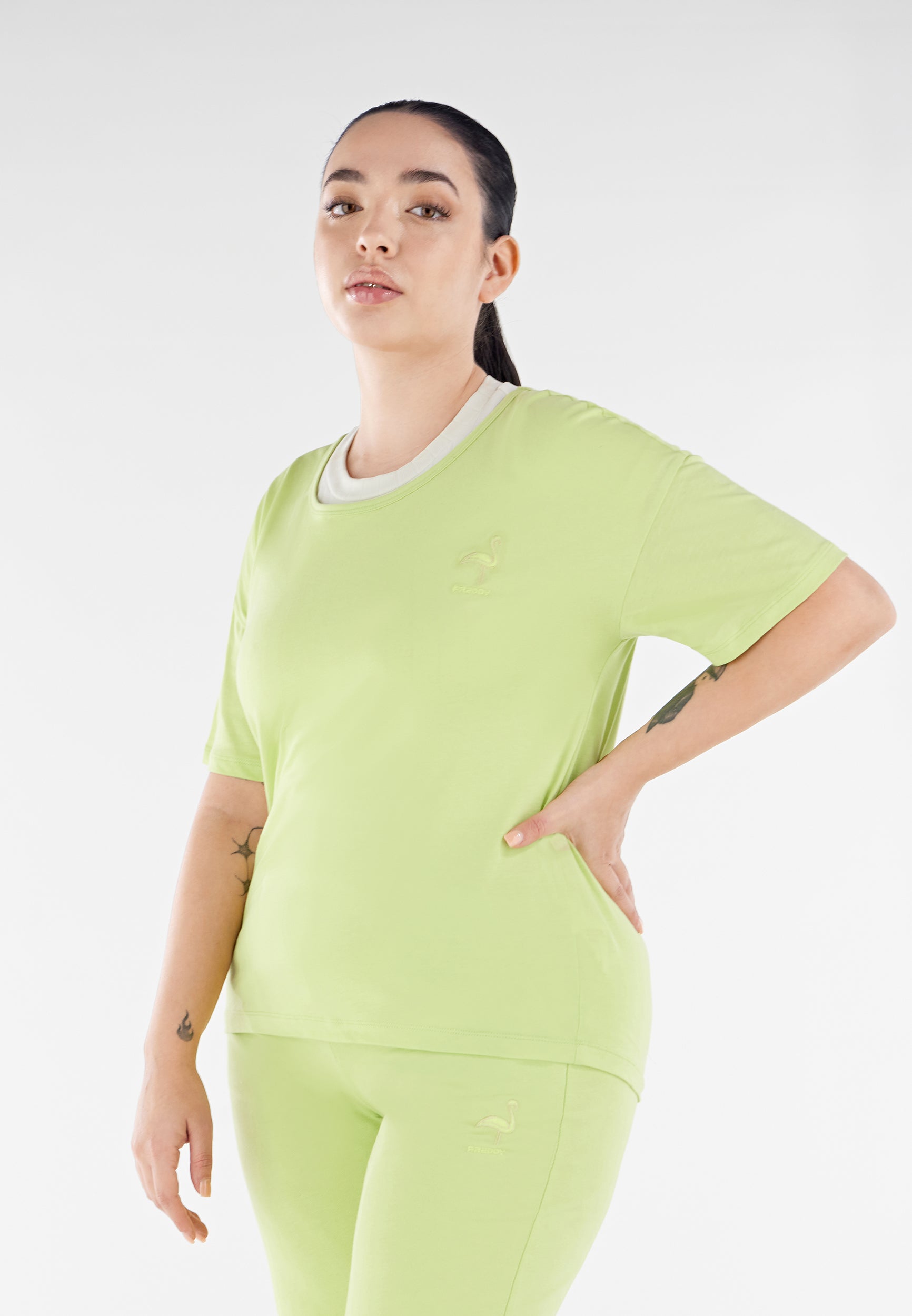 DAISYF301_D81_-_W_S 2