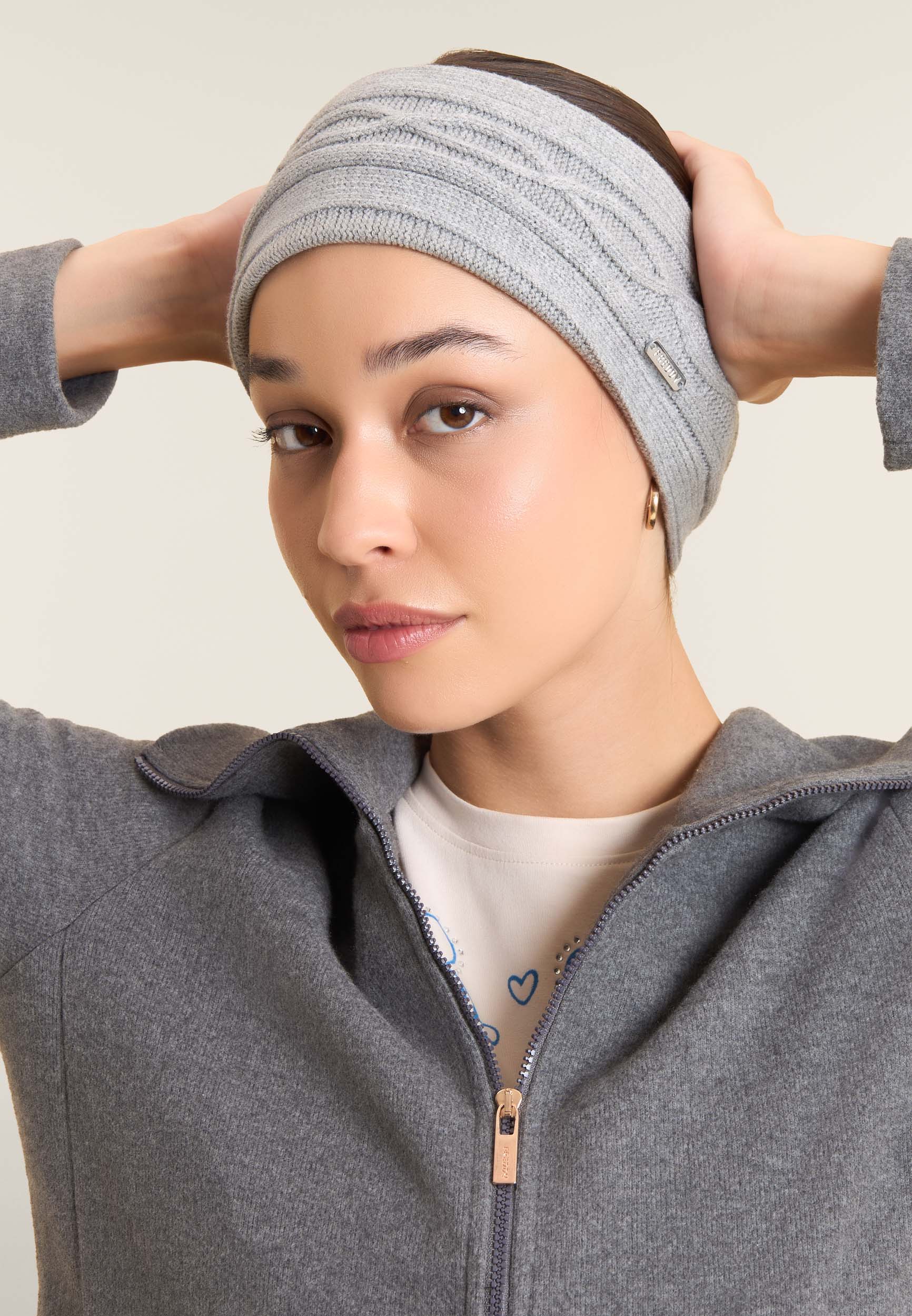 EARMUFFS-BRAID_H_-_6_U 3