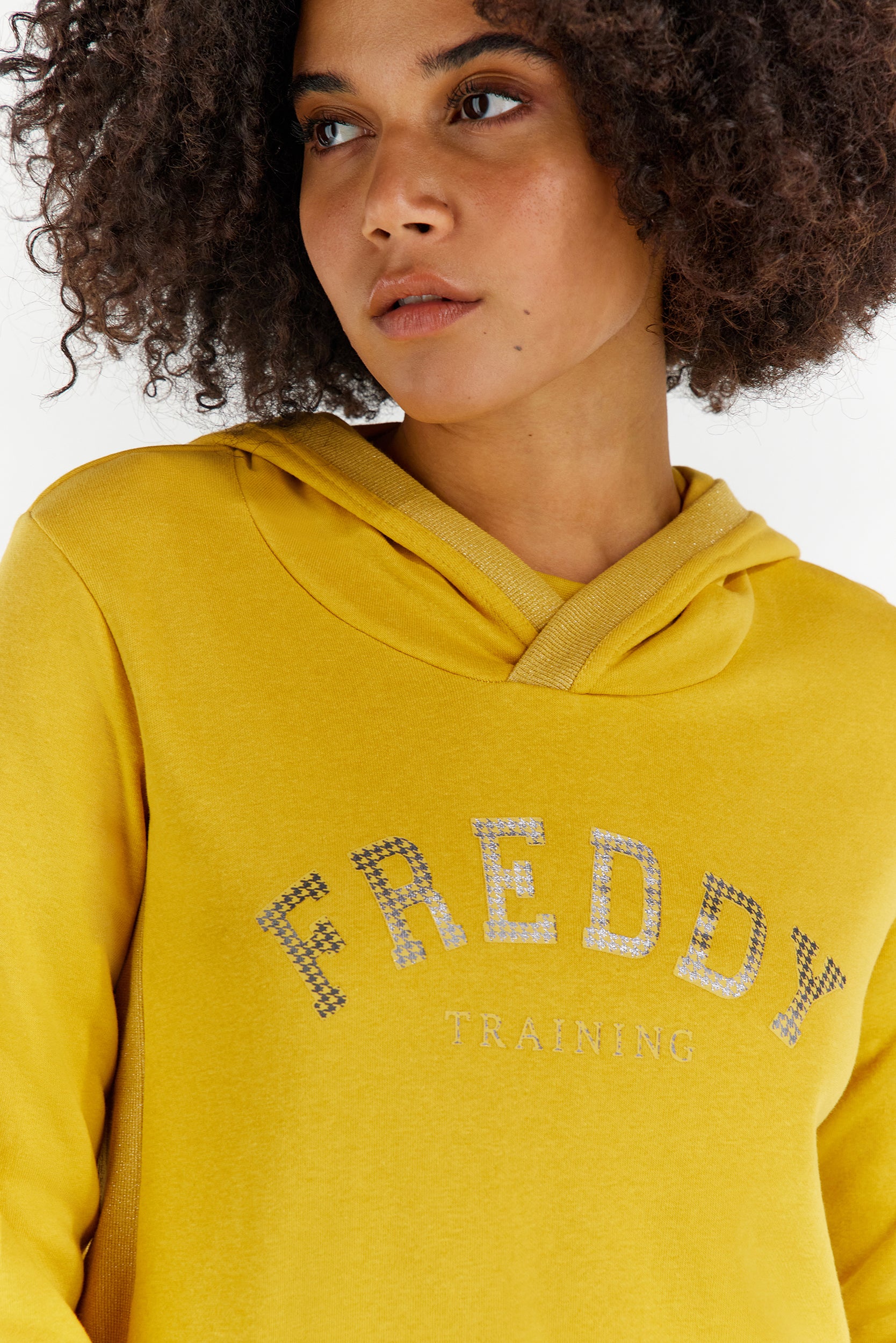 F1WTRS6_Y105_-_W_L 4