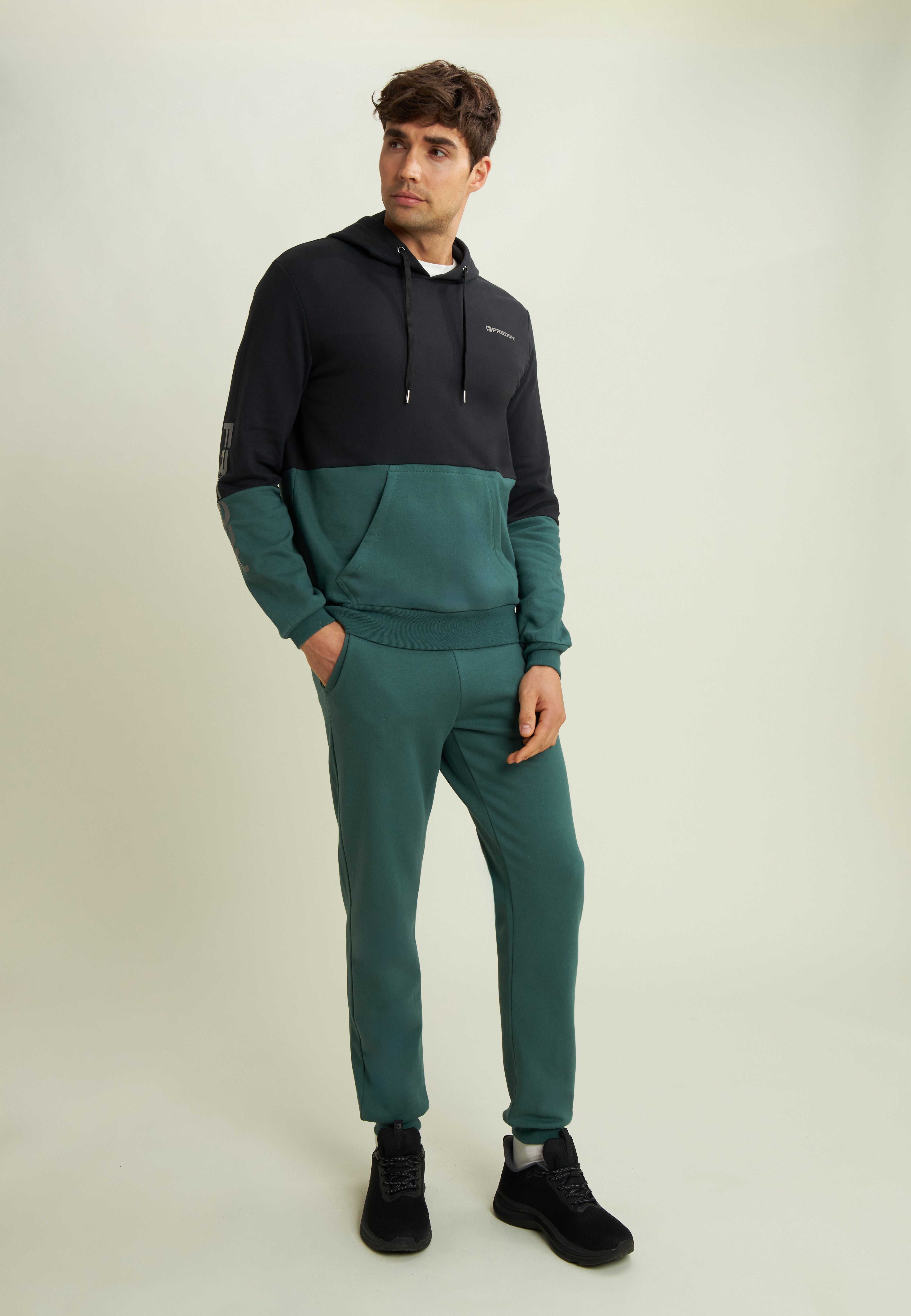 F25MESP1_V146_-_M_3XL 1