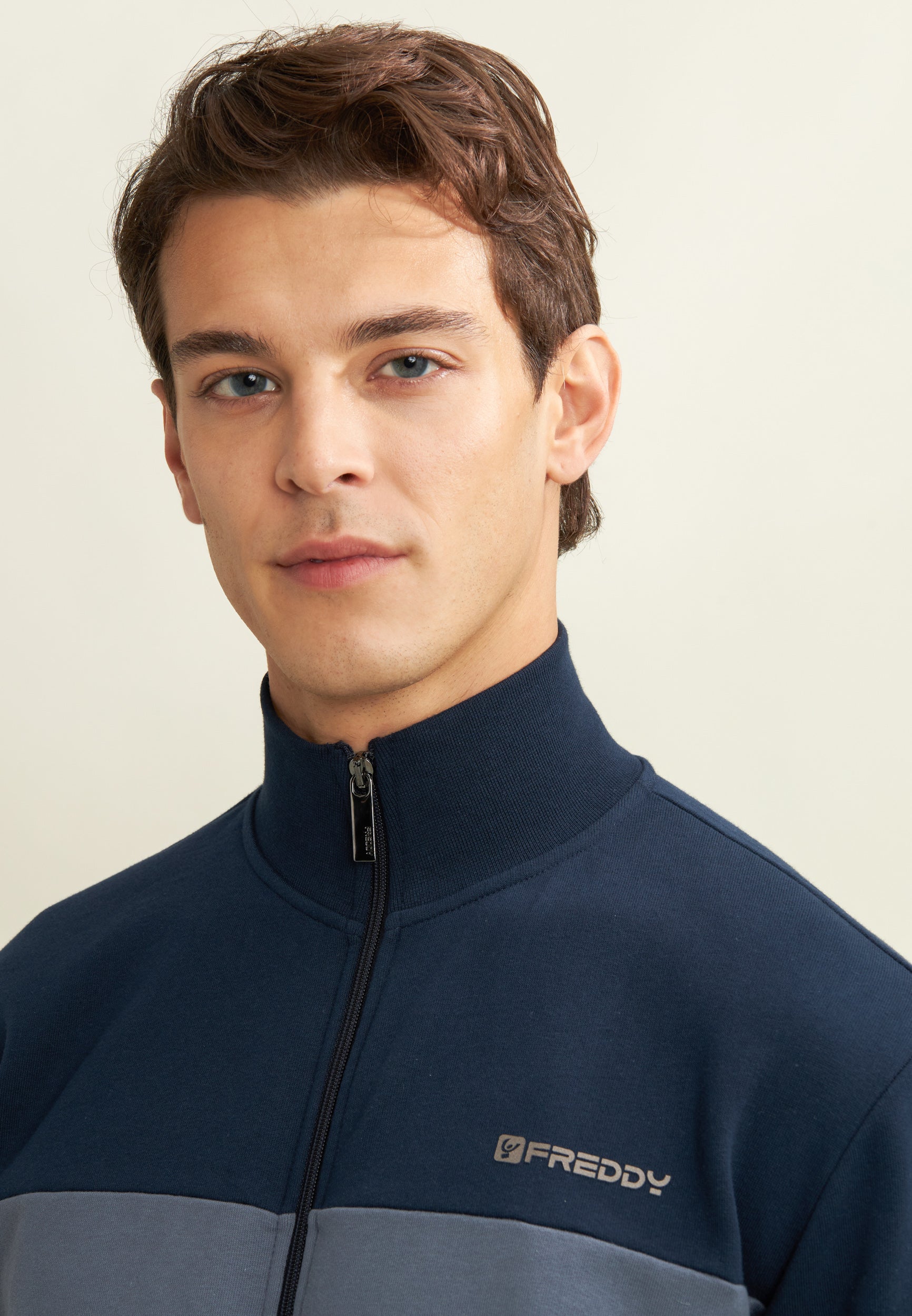 F25MESS1_B109B_-_M_3XL 4