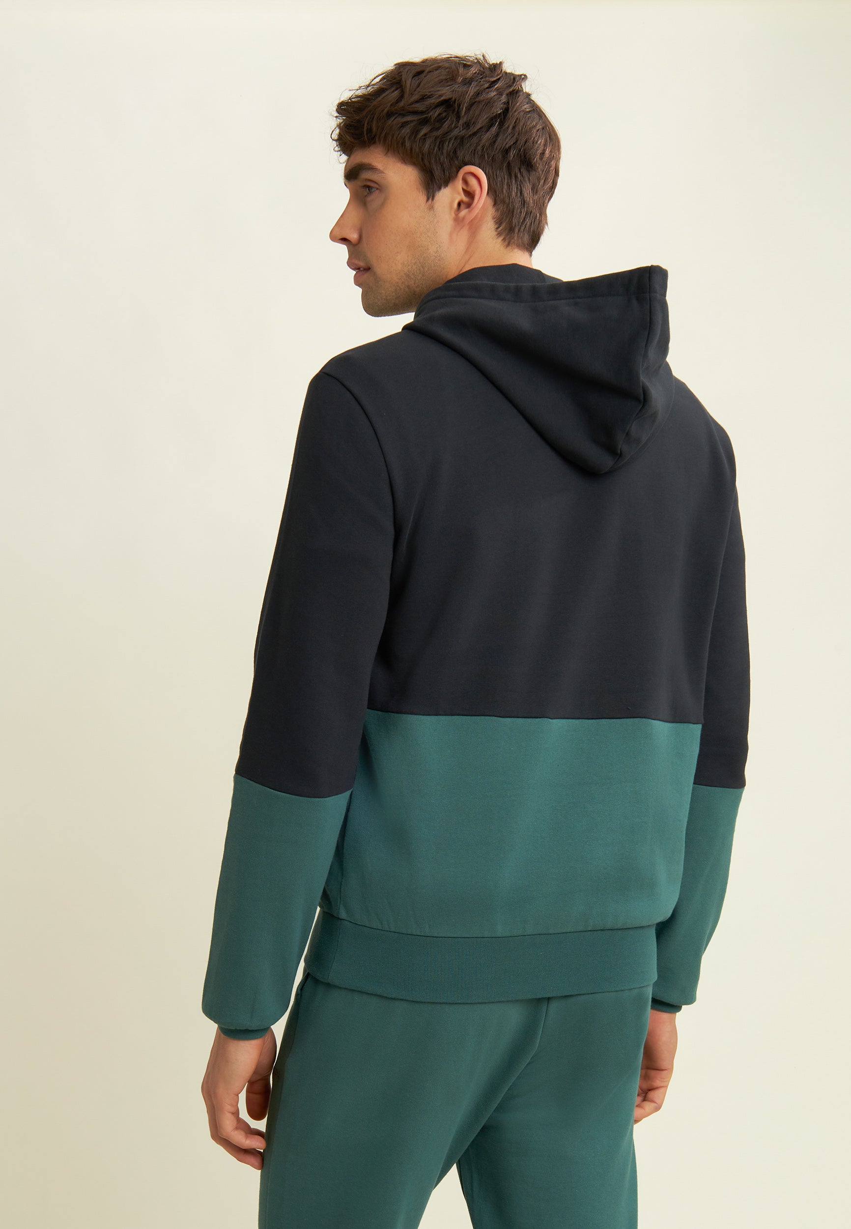 F25MESS3_N23V_-_M_3XL 3