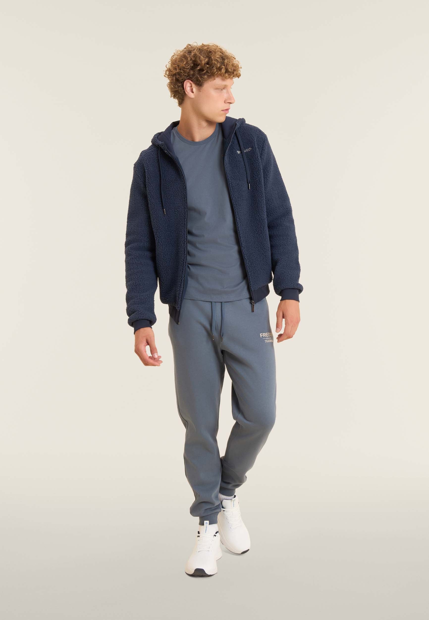 F25MESS8_B109_-_M_3XL 1