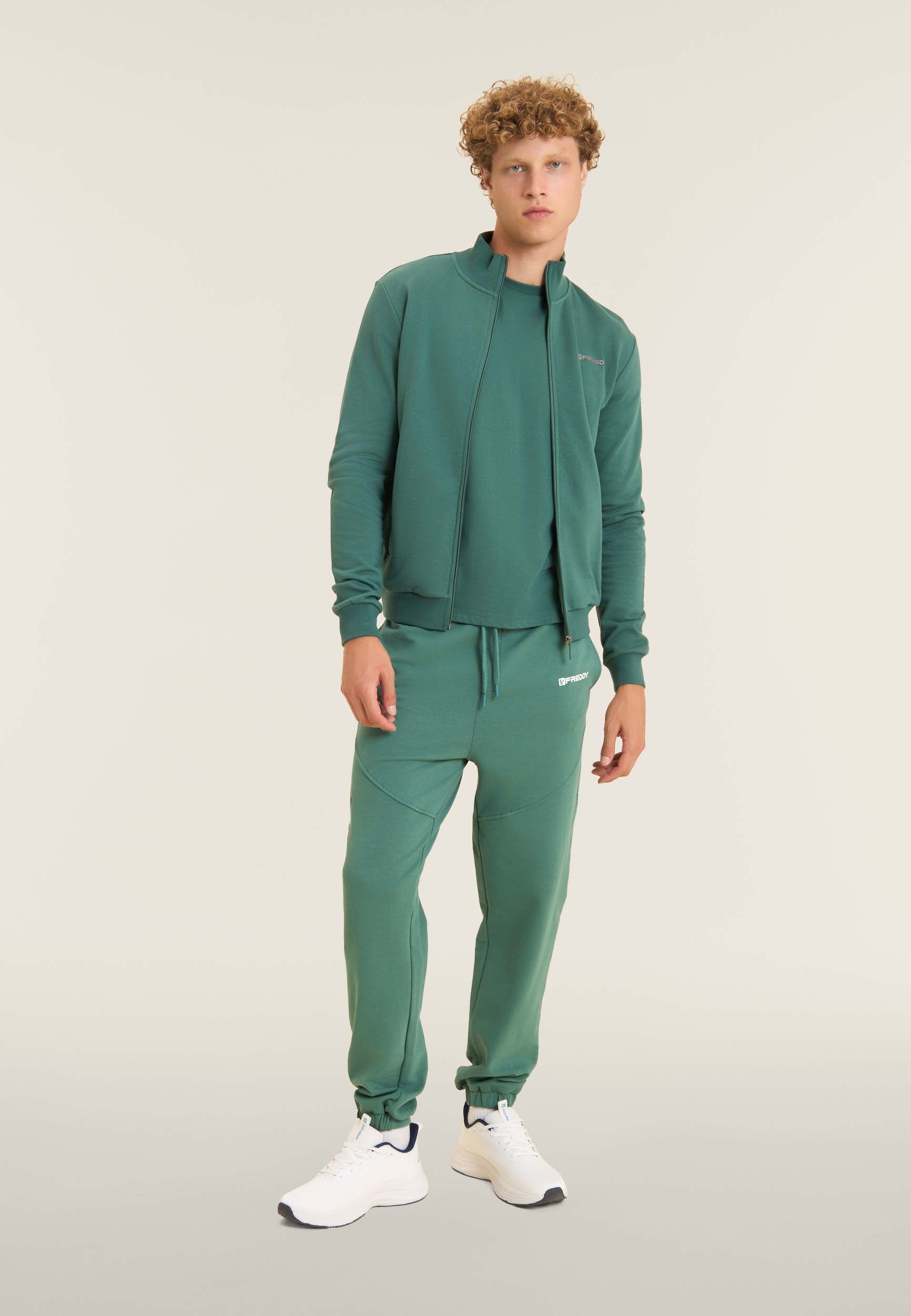 F25MEST1_V146_-_M_3XL 1