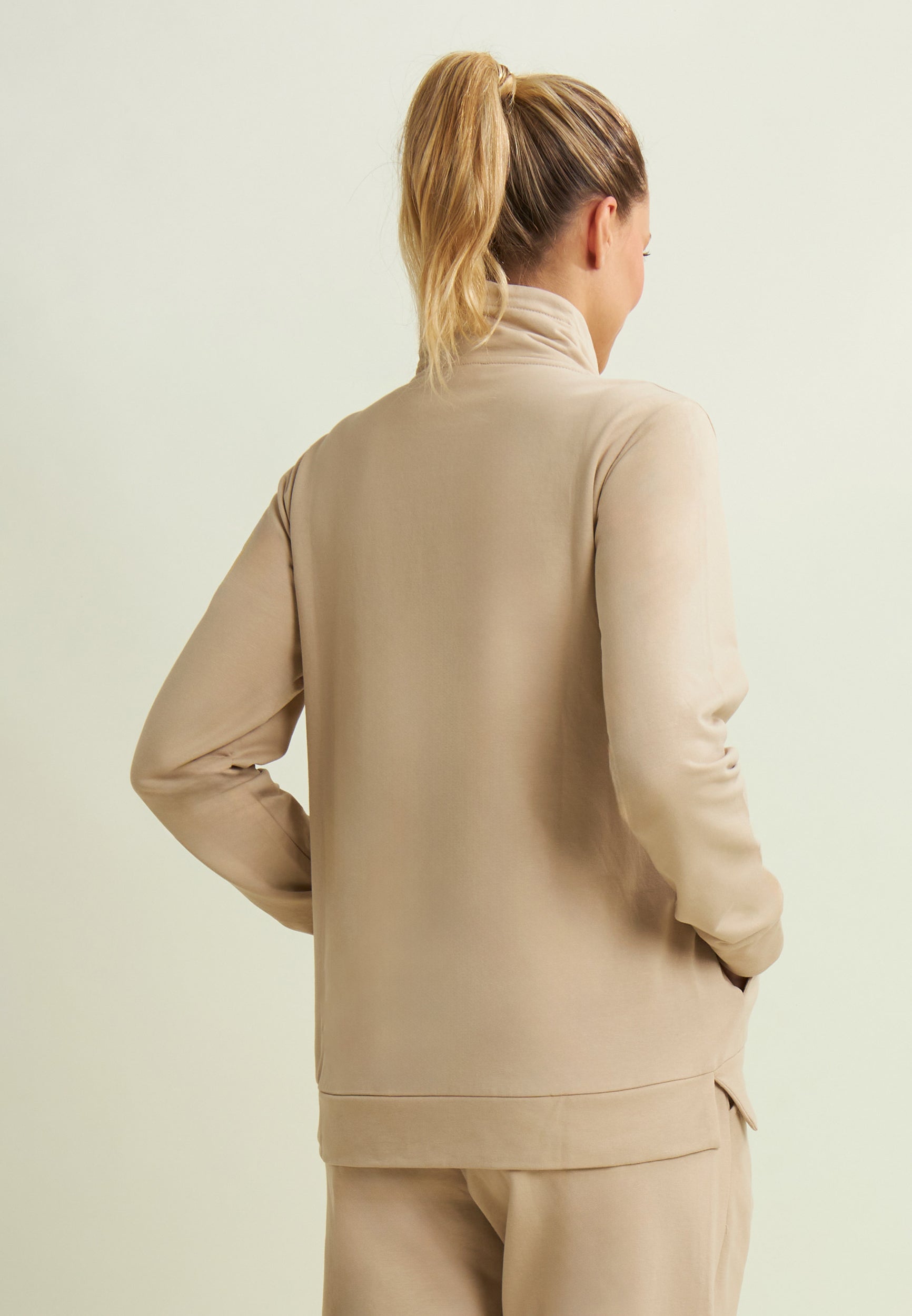 F25WCRS1_Z44_-_W_L 2