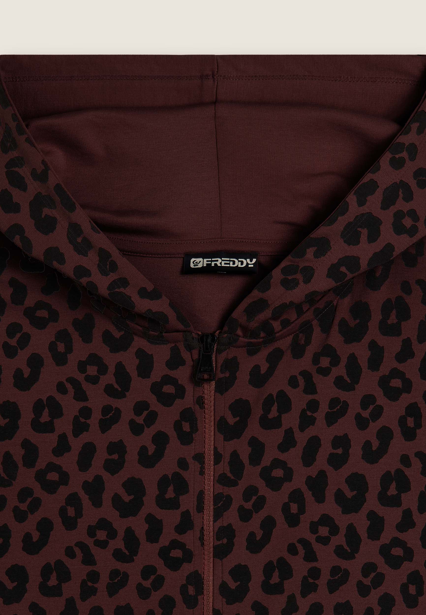 F25WMCS4C_ANI59_-_W_L 3