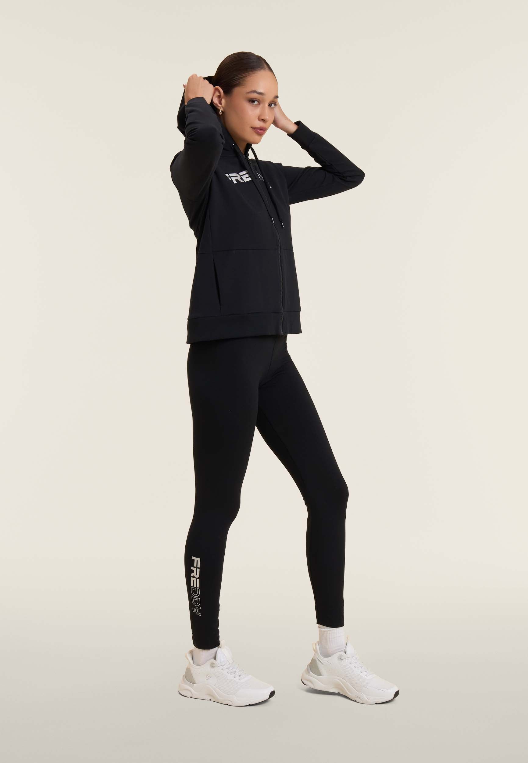 F25WMVS1_N28_-_W_L 1