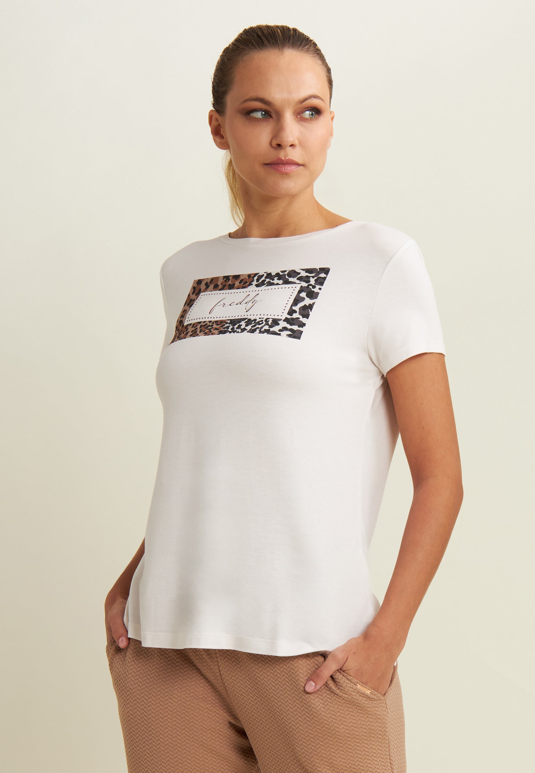 F25WSLT3_Z102_-_W_L 1