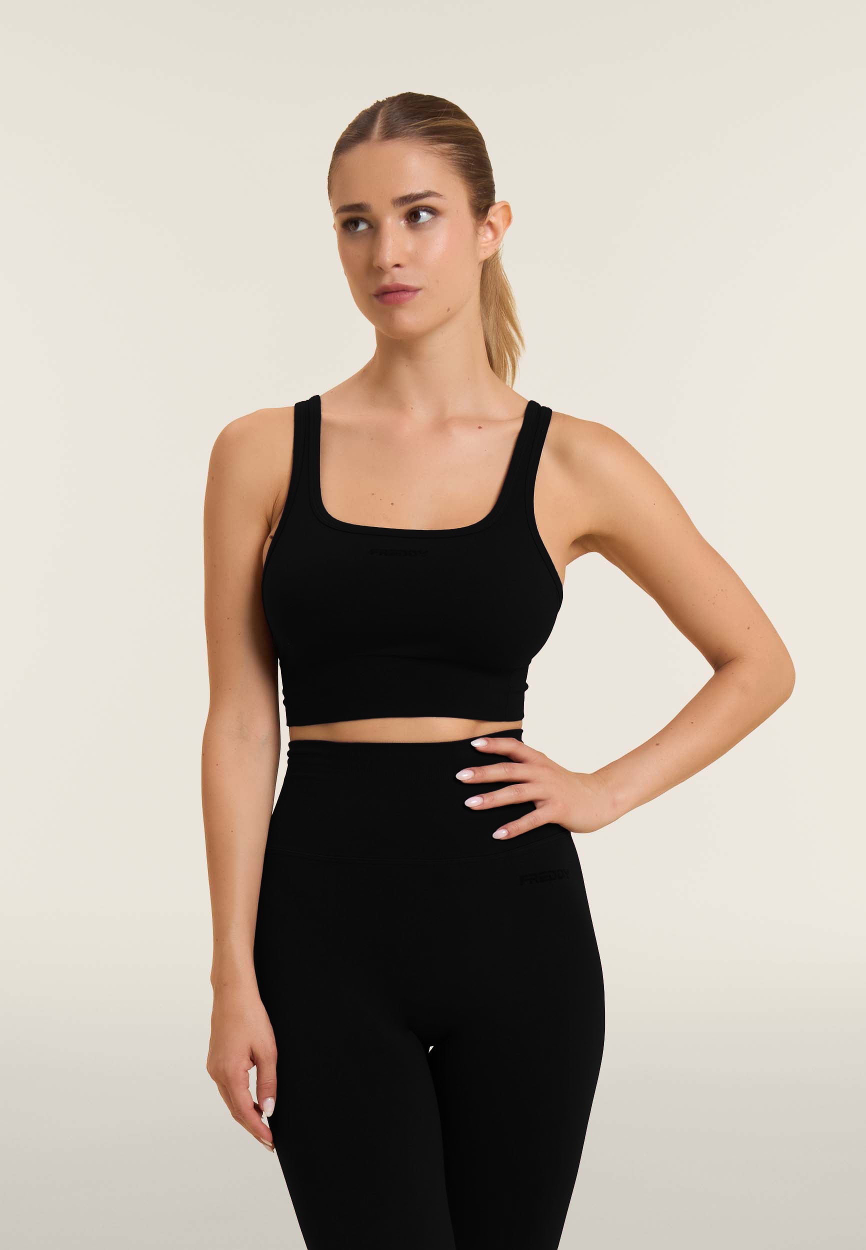 F25WSMB4_N_-_67_M/L 2