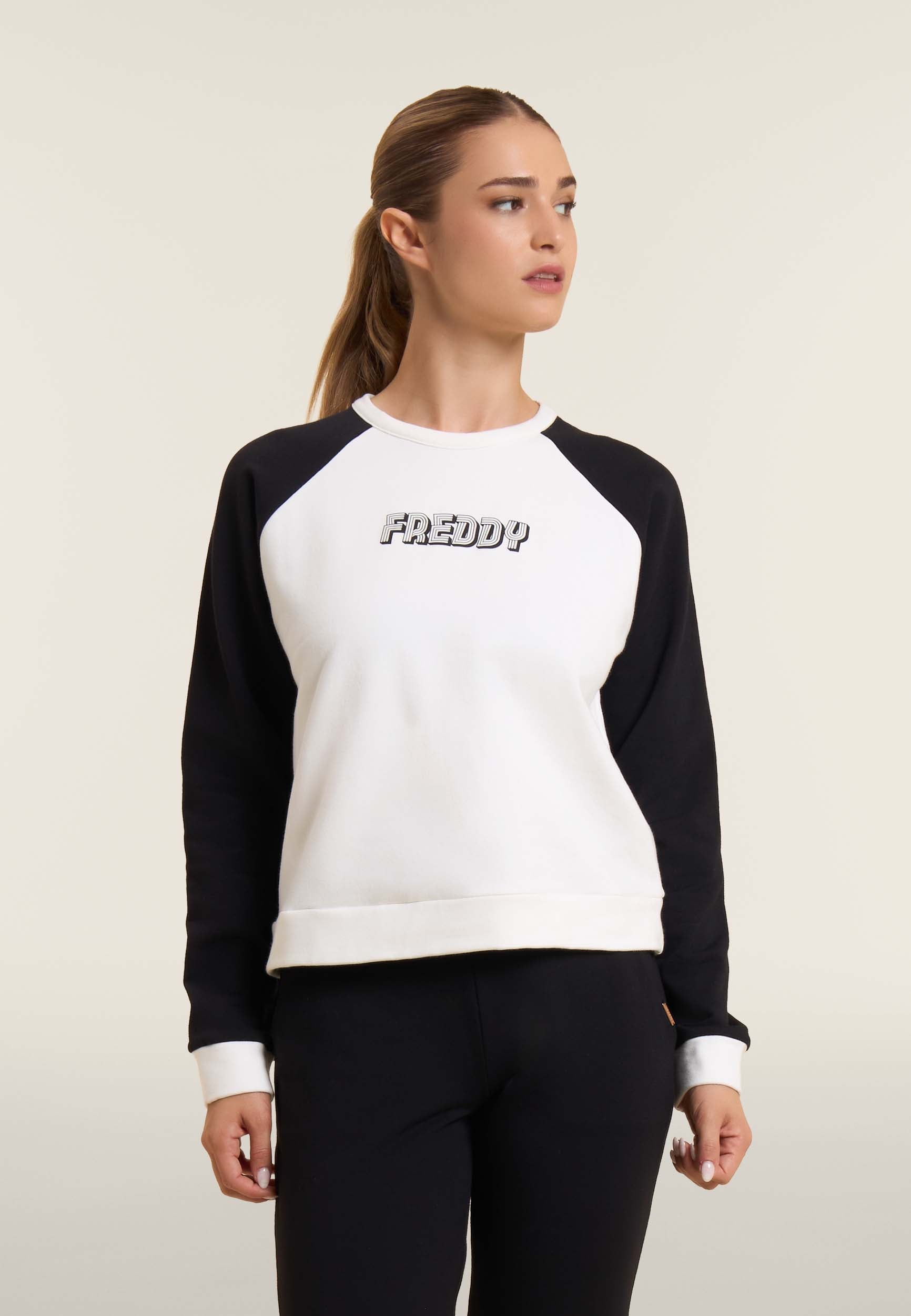 F25WTHERA_NW77_-_W_L 2