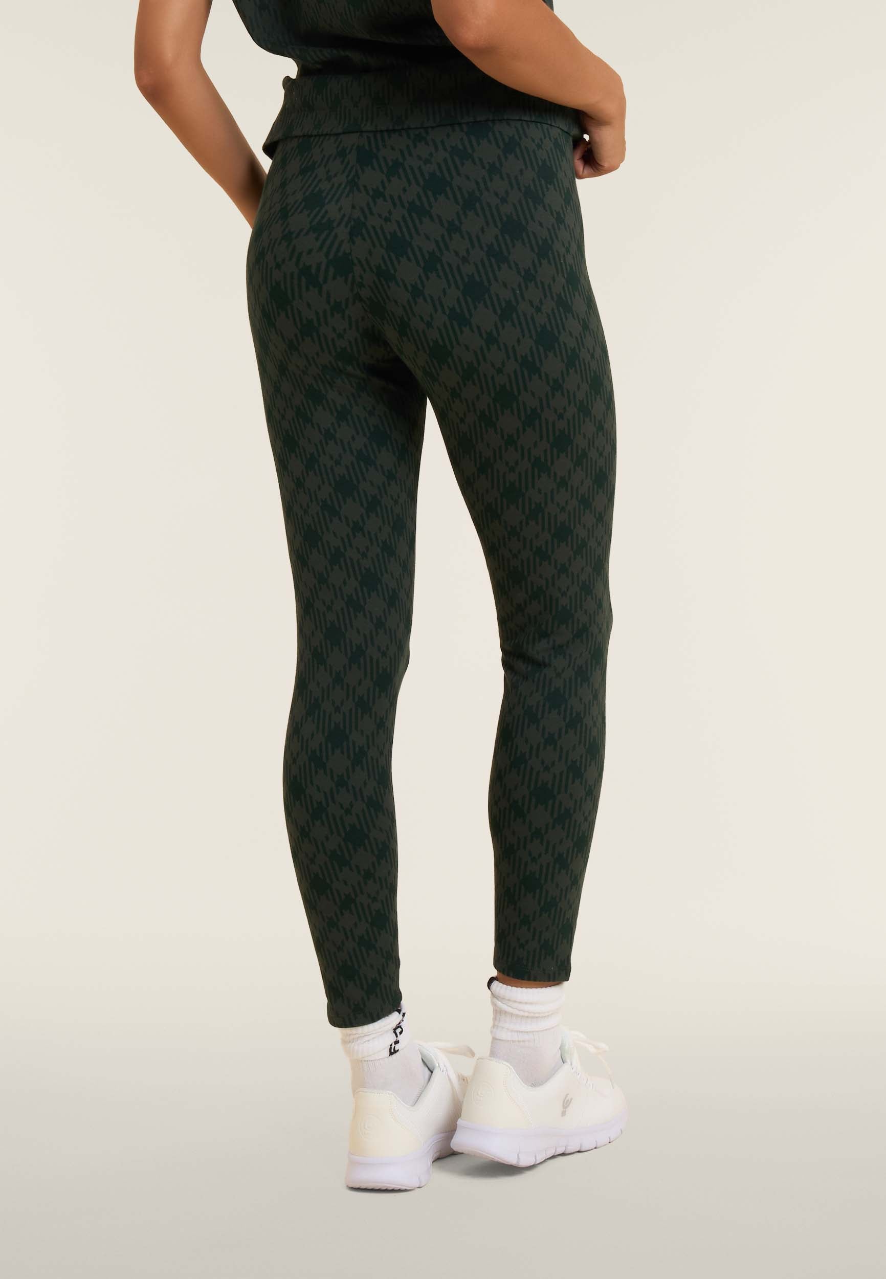 F25WTRP8C_V142V_-_W_L 3