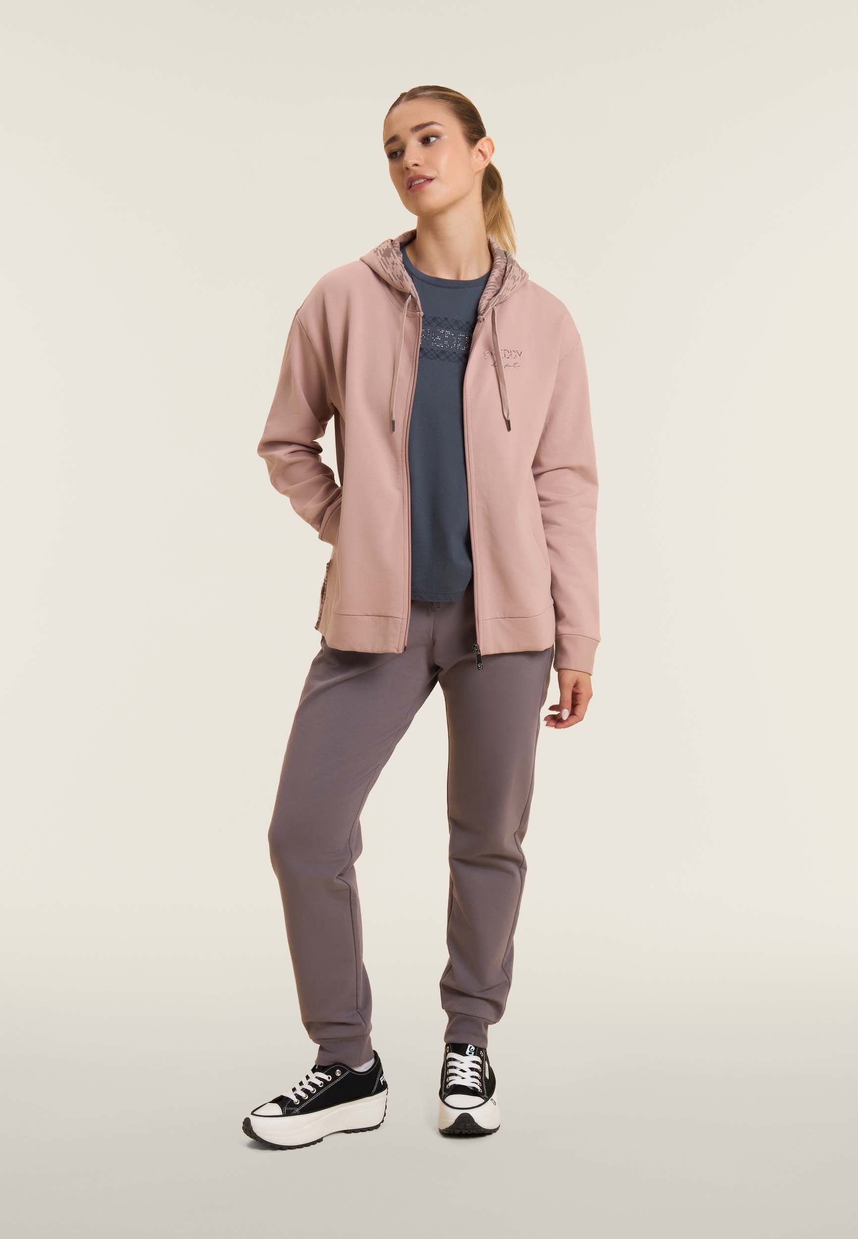 F25WTRS4_Z85_-_W_L 1