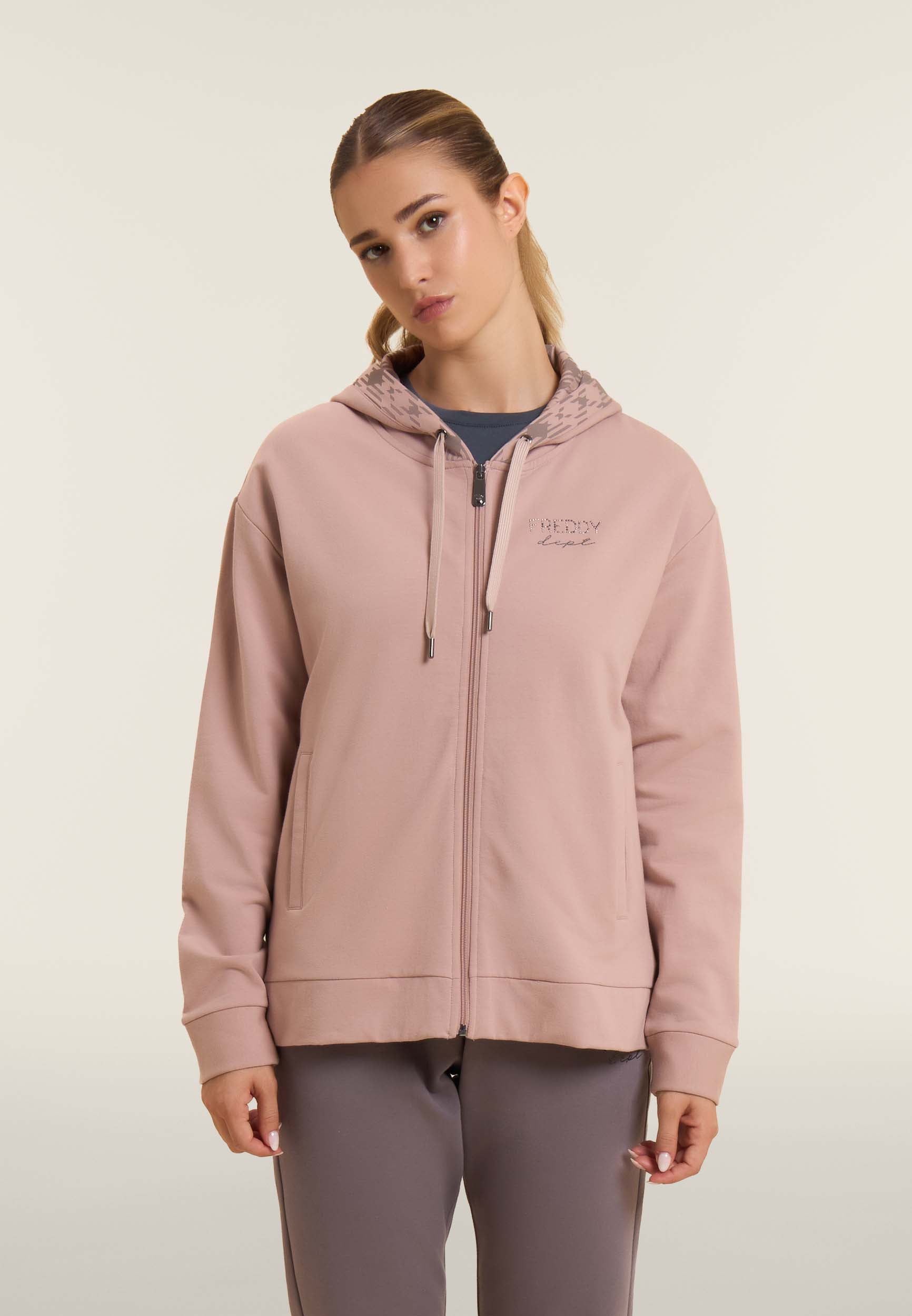 F25WTRS4_Z85_-_W_L 2