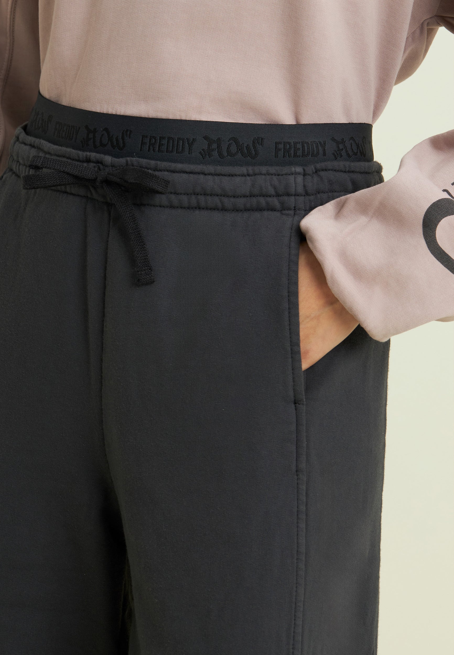 F25WUFP2_G104_-_W_M 4