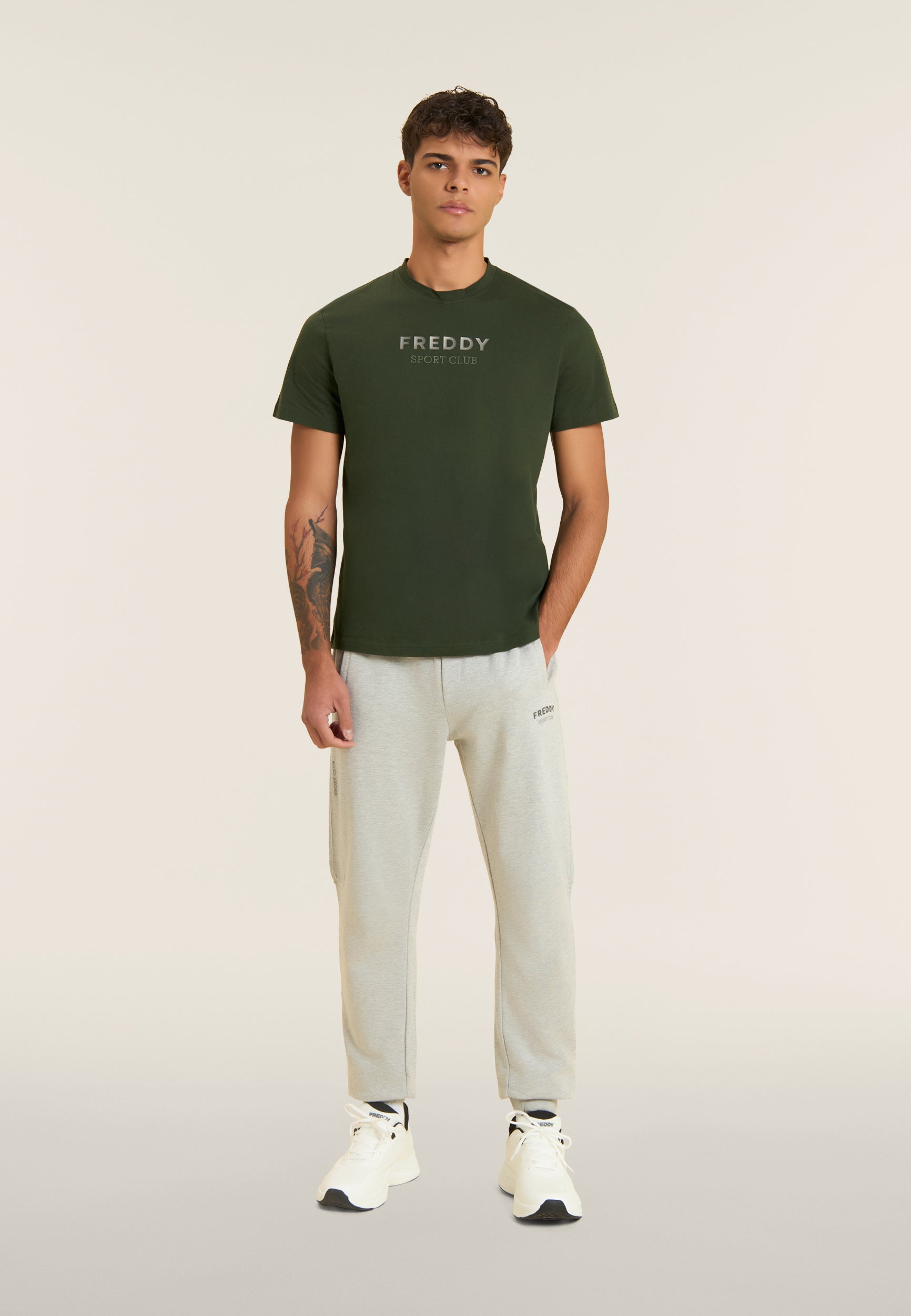 F26MEST1_V149_-_M_3XL 1