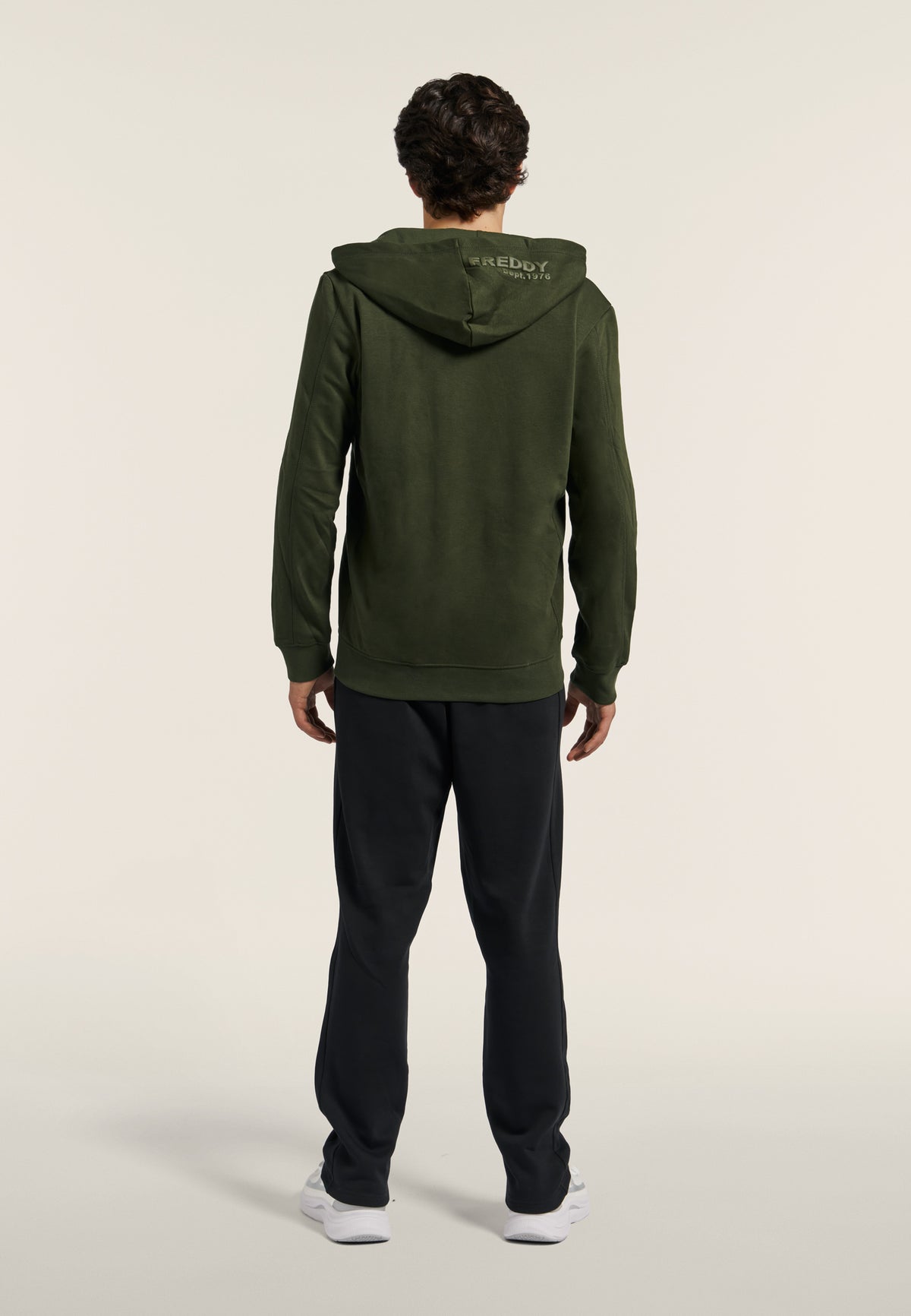 F26MTRK3_V149N_-_M_3XL 3
