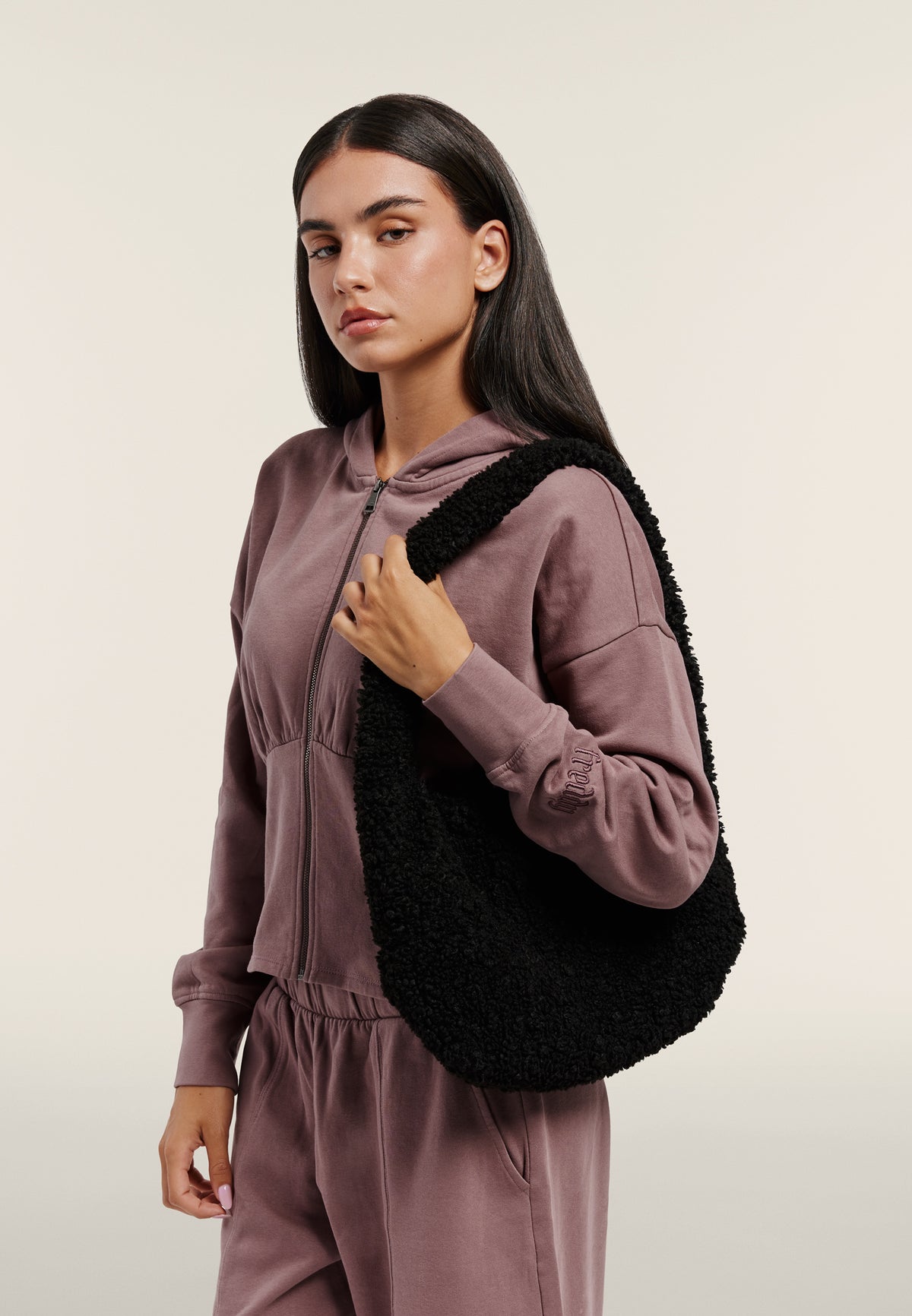 F26WFUBAG2_N_-_6_U 5