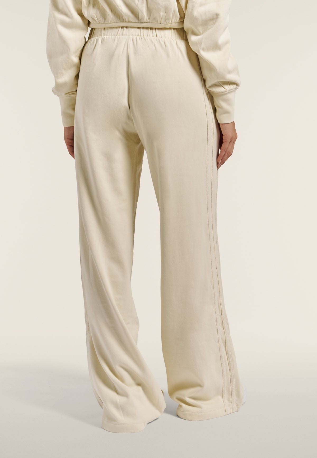 F26WUFP2_Z53_-_W_L 3