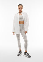 F3WSFB4_TRIC1_-_W_XS 1