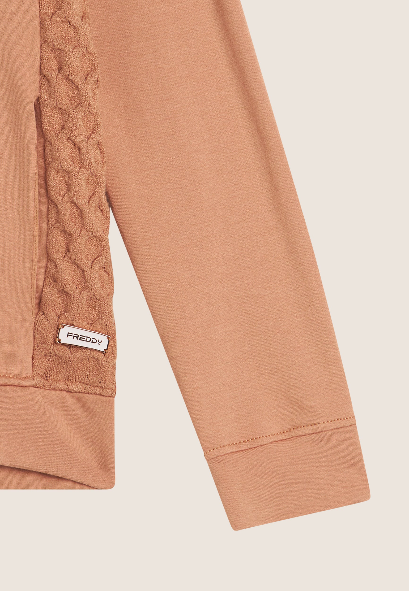 F4WCARLA_M109_-_W_XS 3