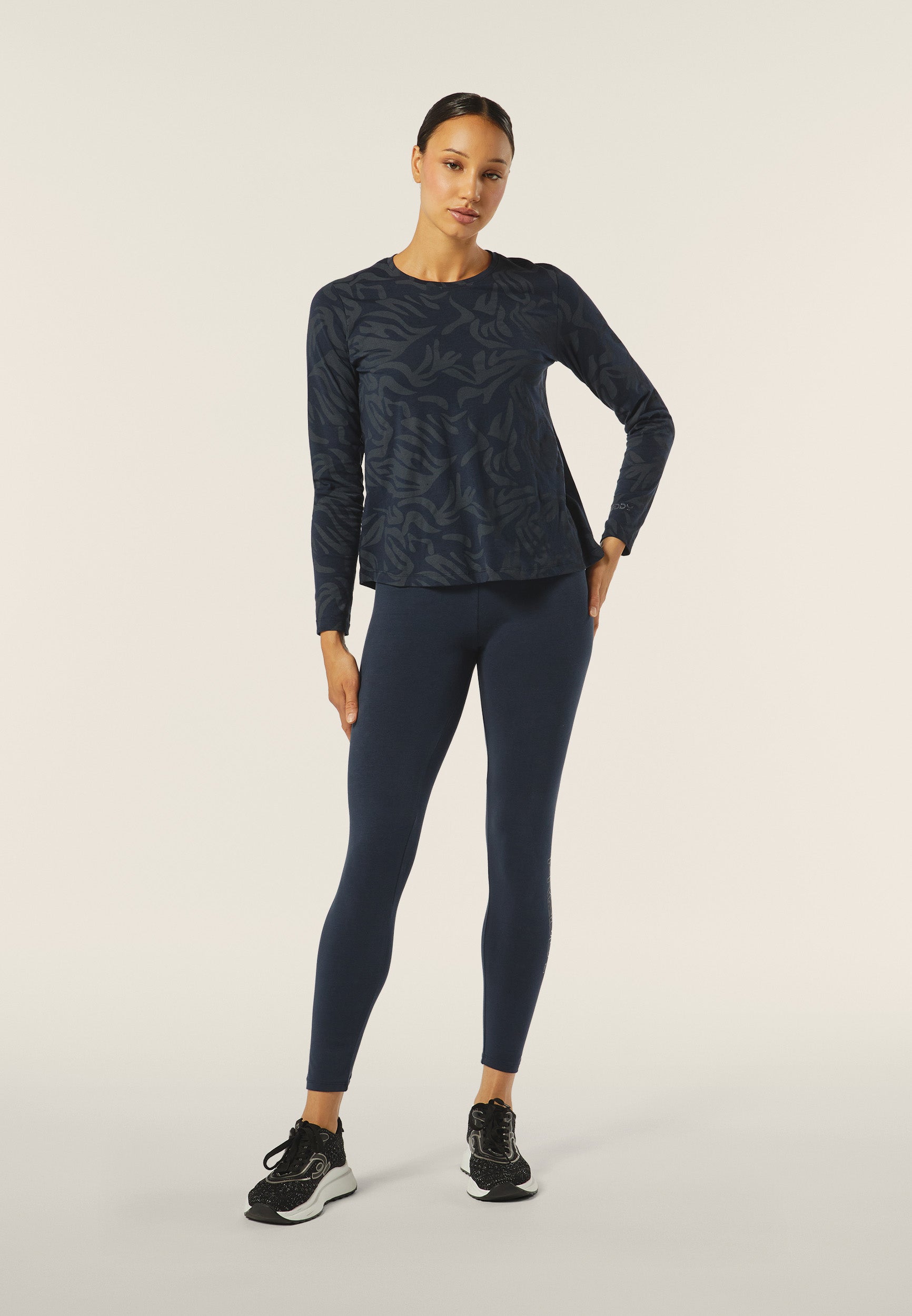 F4WCRT5_FLO72_-_W_L 1