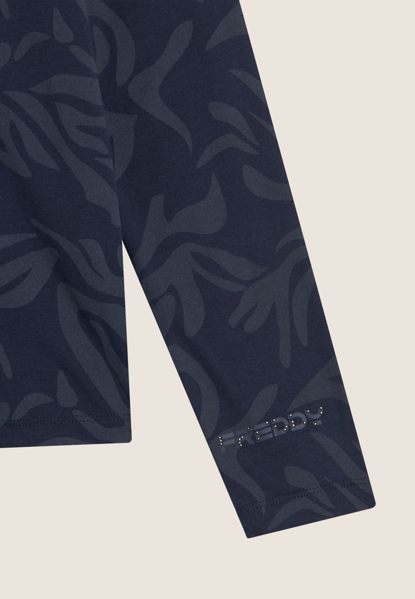 F4WCRT5_FLO72_-_W_L 7