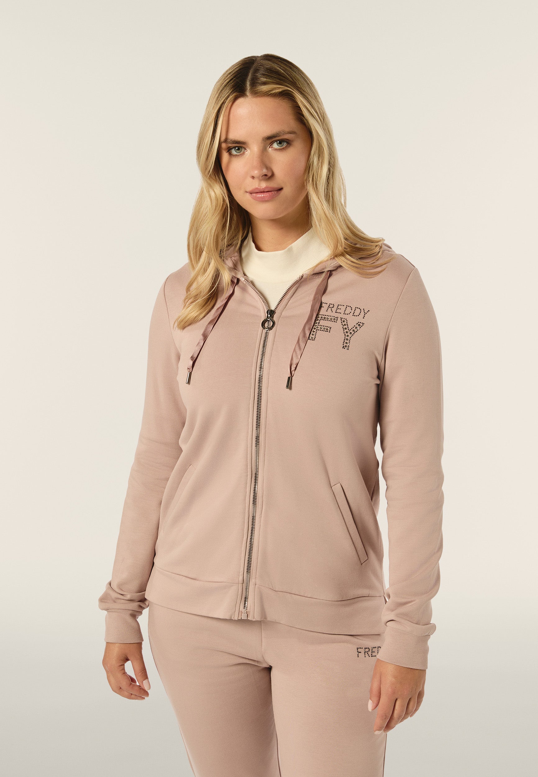 F4WCXS1_Z85_-_W_XS 2