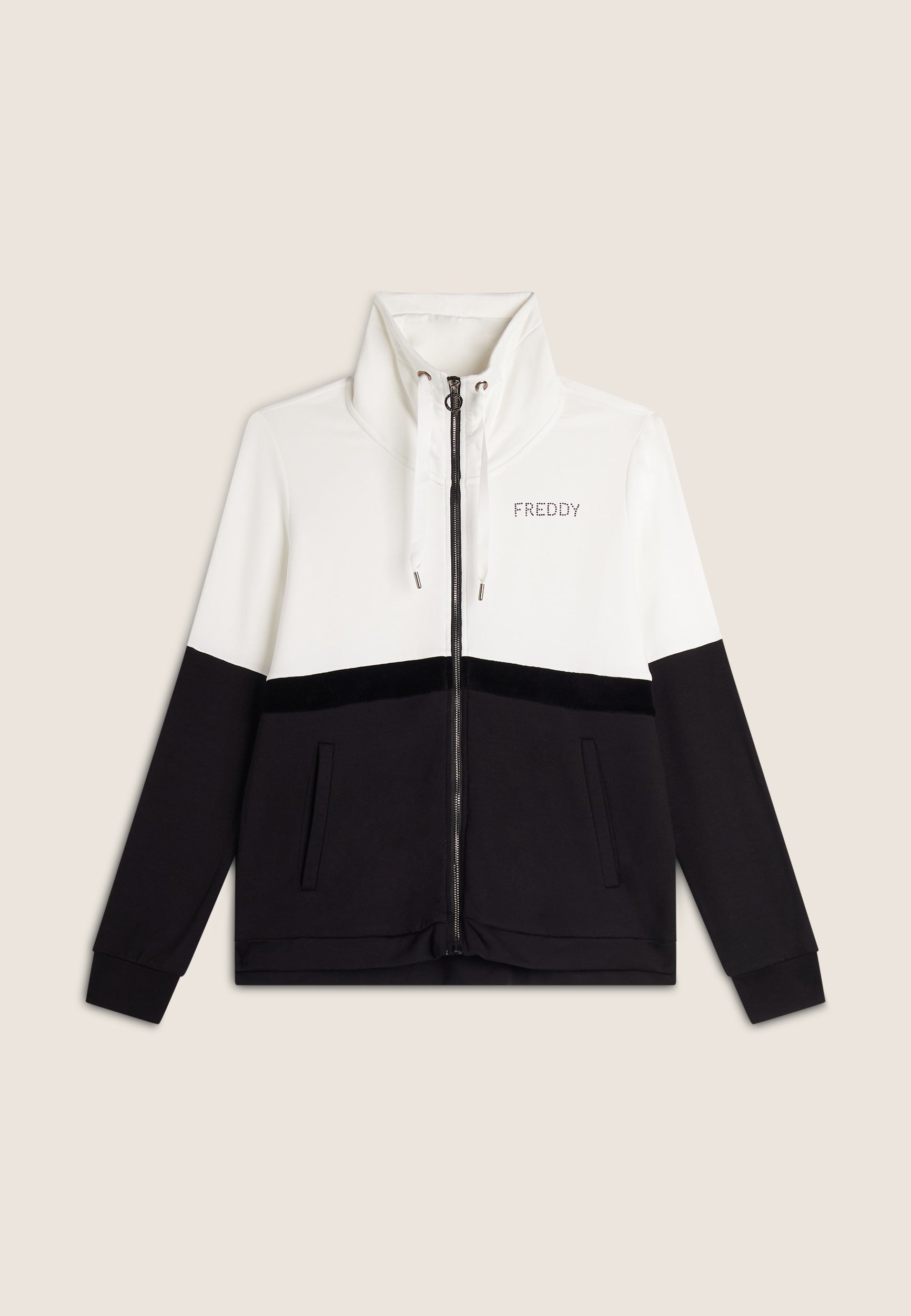 F4WCXS5_NW69_-_W_XS 1