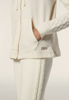 F4WGAIA_Z102_-_W_L 4