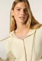 F4WISA_Z102_-_W_XS 4