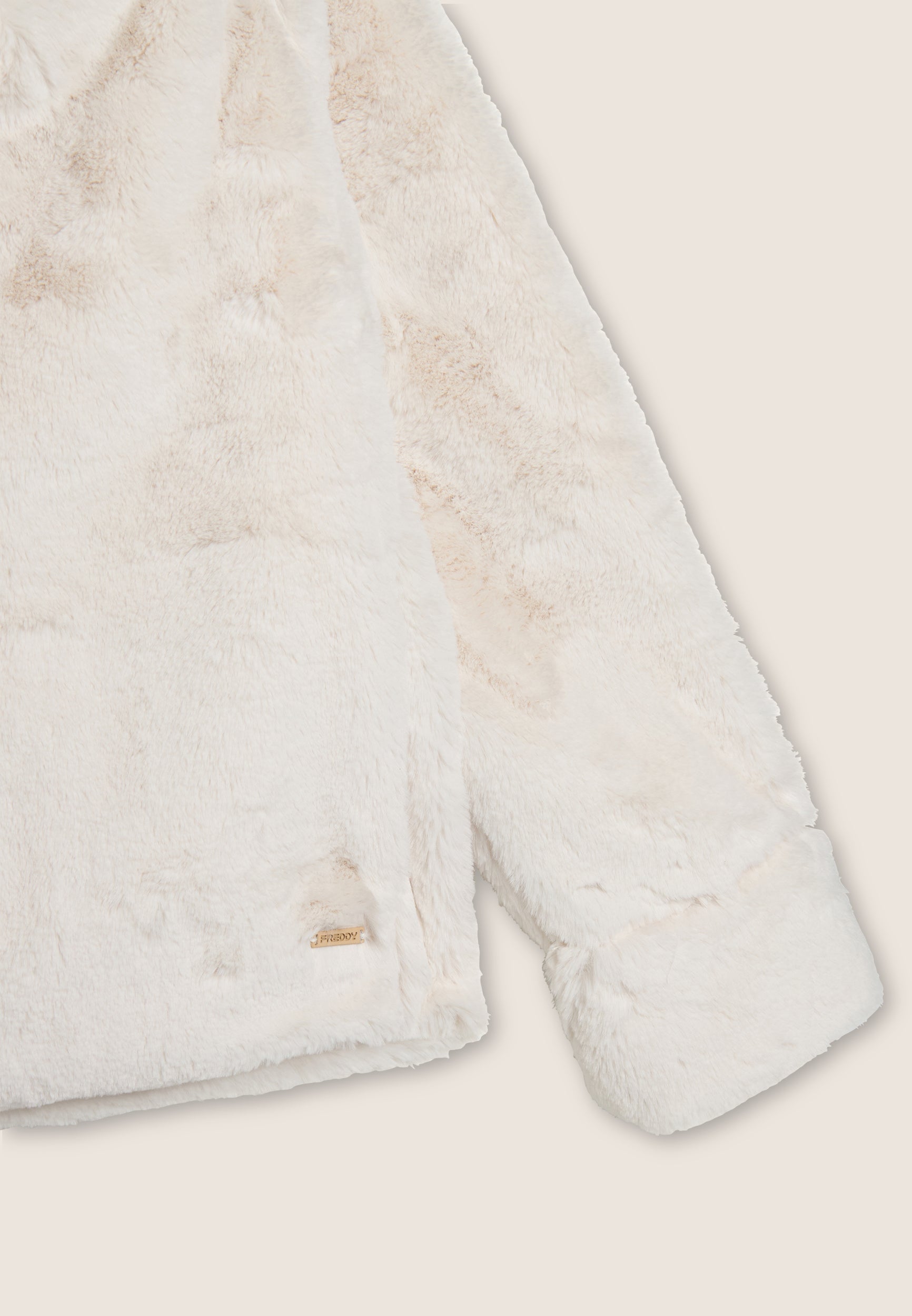 F4WJKJ9O_Z102_-_W_L 3