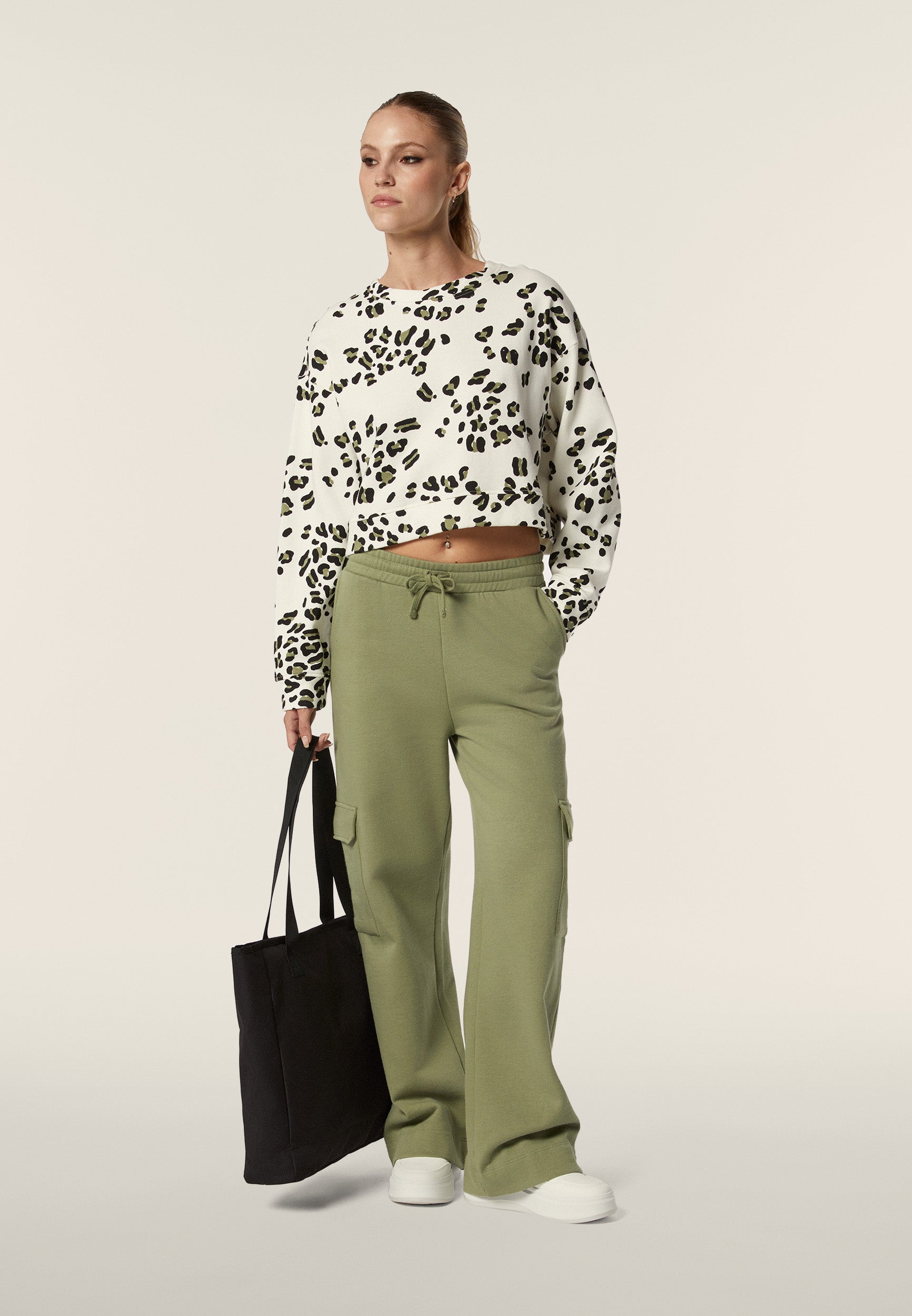 F4WMCS7C_ANI101_-_W_L 1