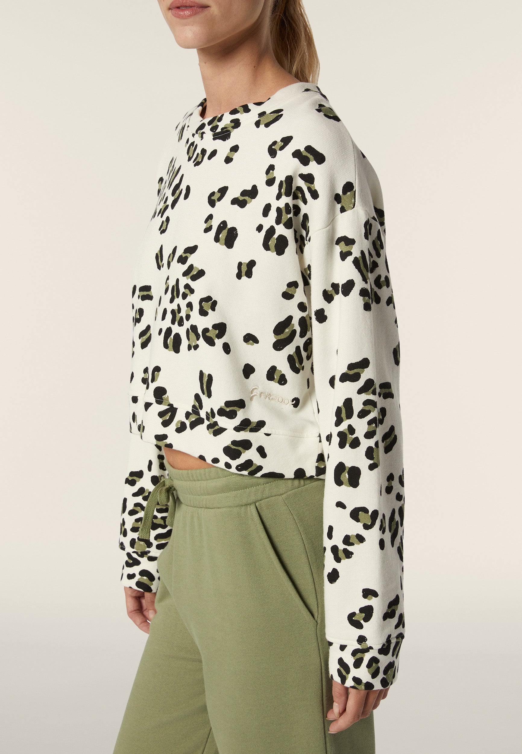 F4WMCS7C_ANI101_-_W_L 4