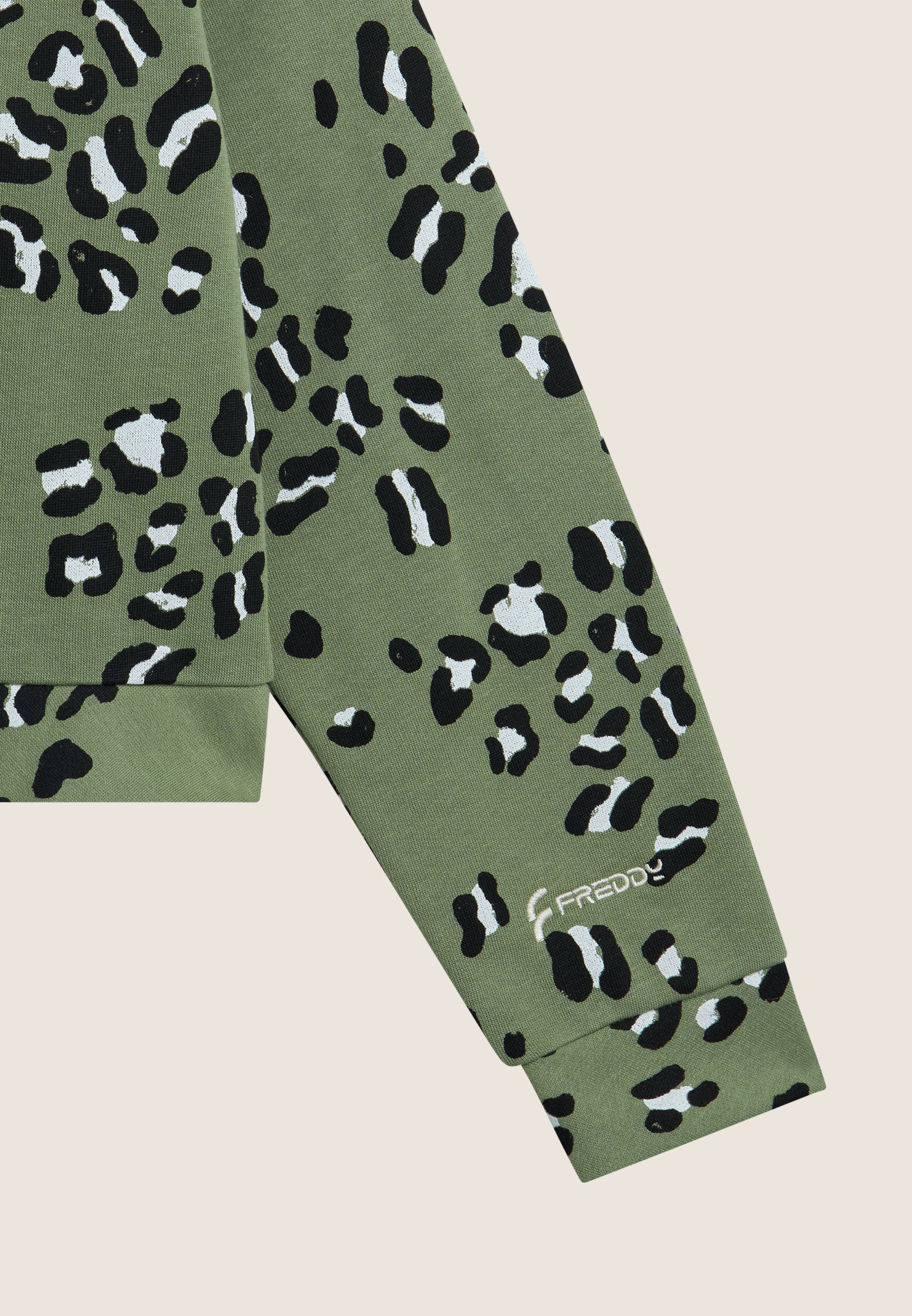 F4WMCS9C_ANI100_-_W_S 3