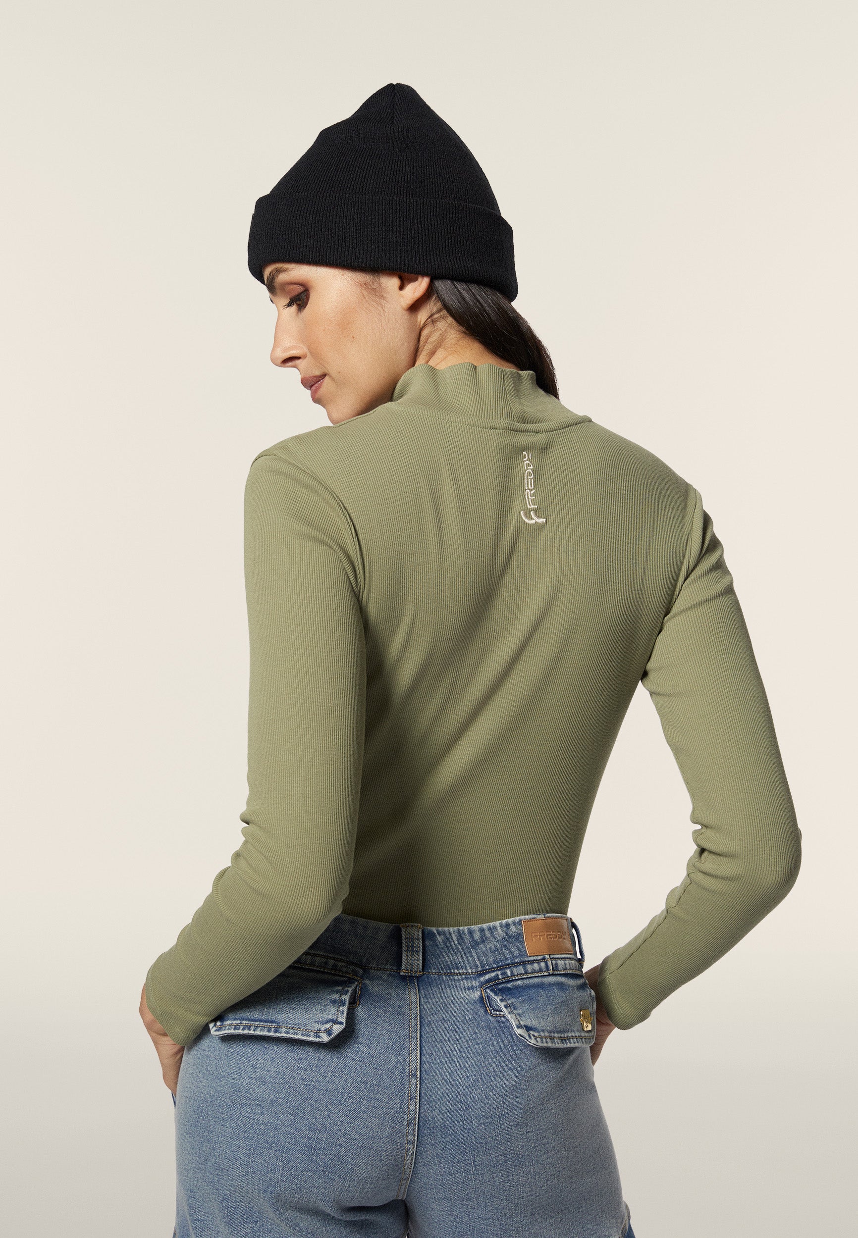 F4WMCT1_V135_-_W_L 3