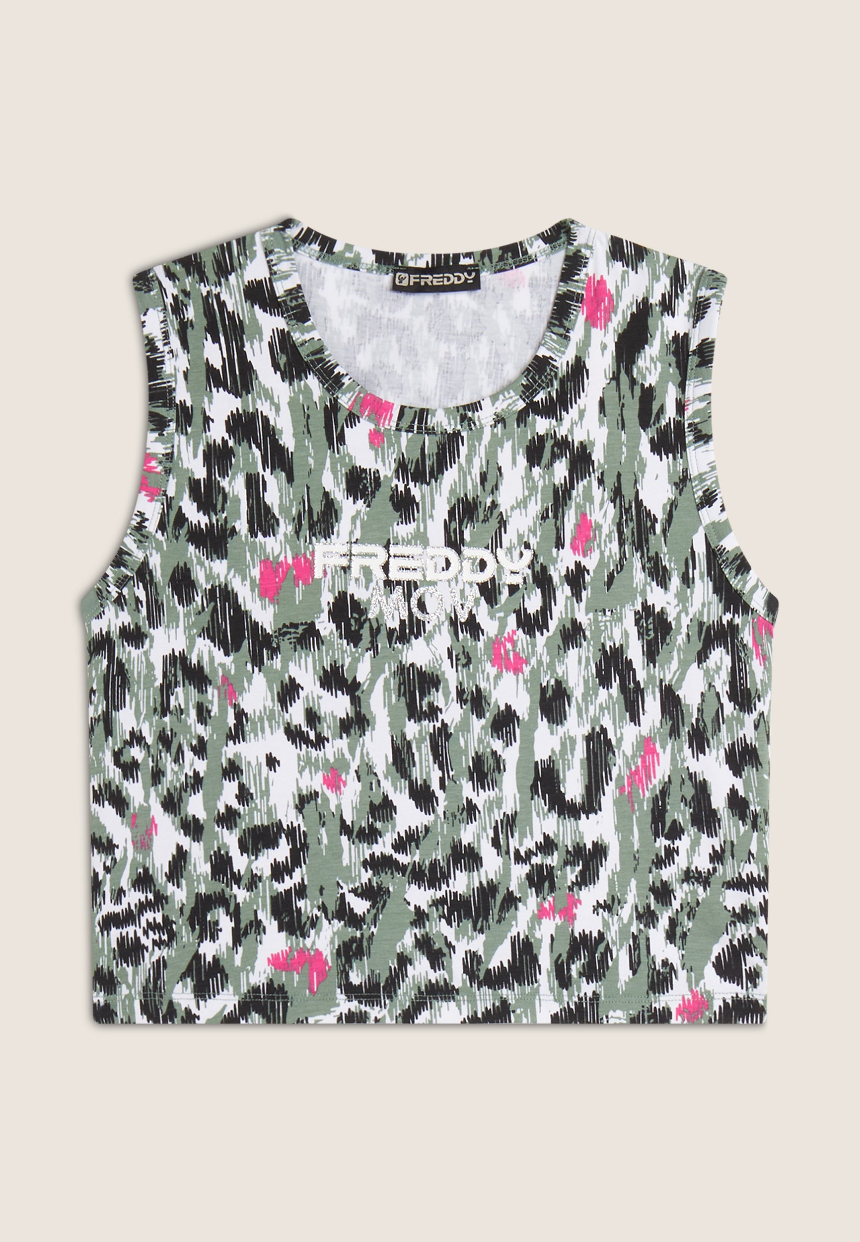 F4WMVK1C_ANI97_-_W_L 5