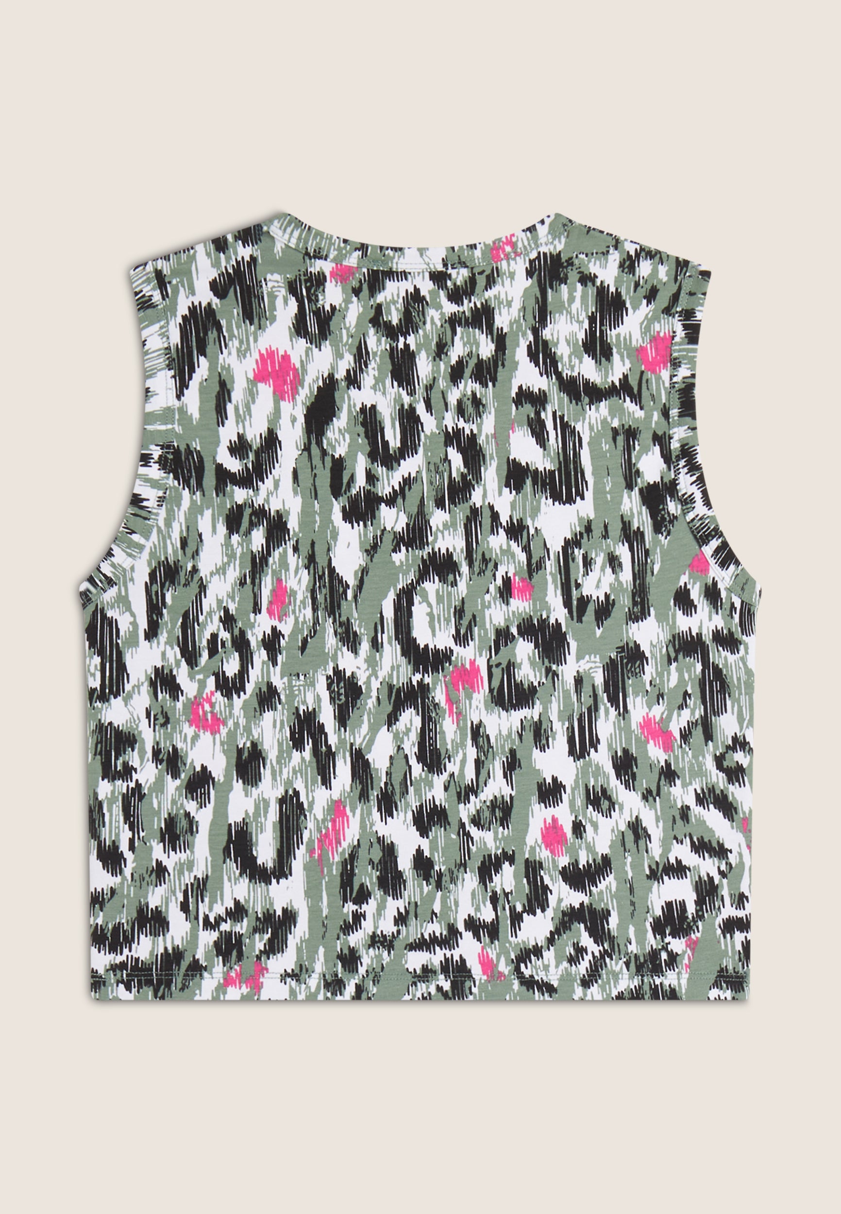 F4WMVK1C_ANI97_-_W_L 6