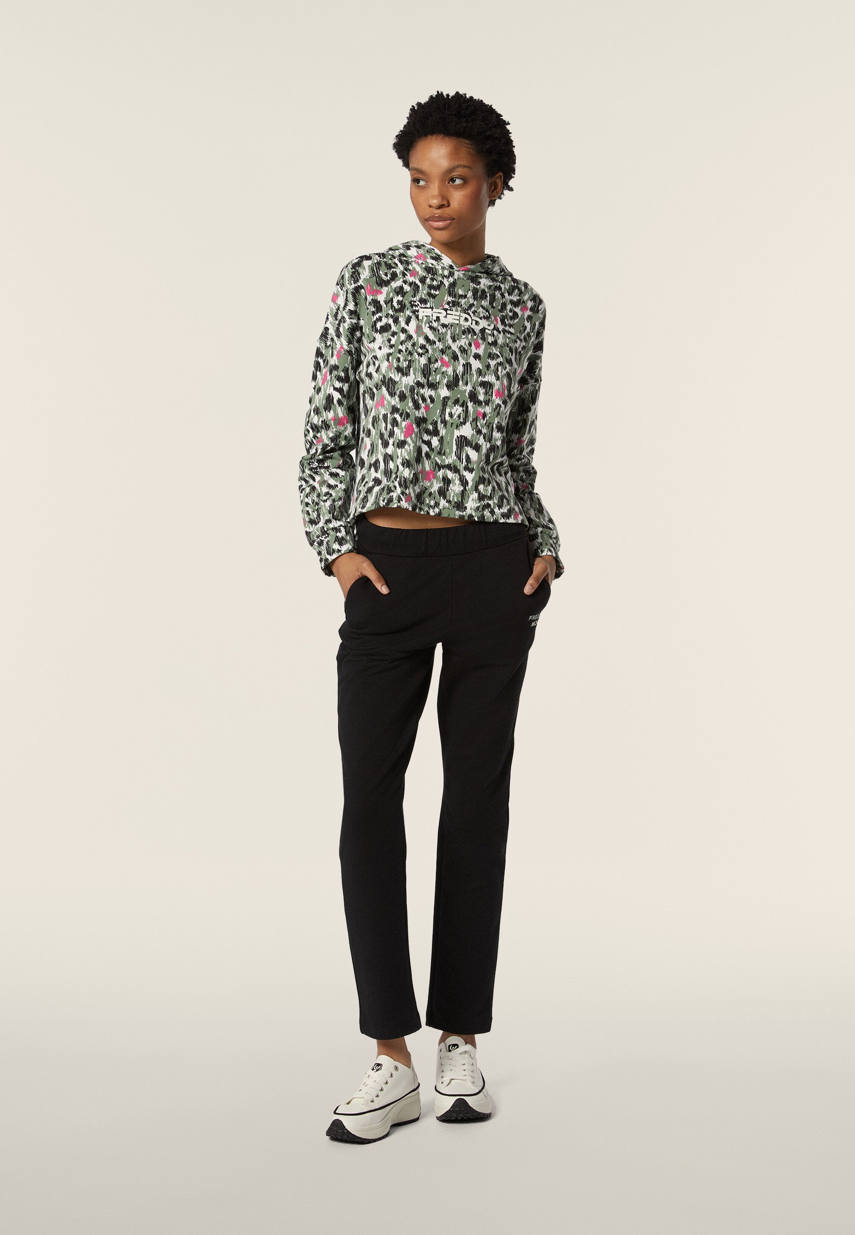 F4WMVS1C_ANI97_-_W_L 1