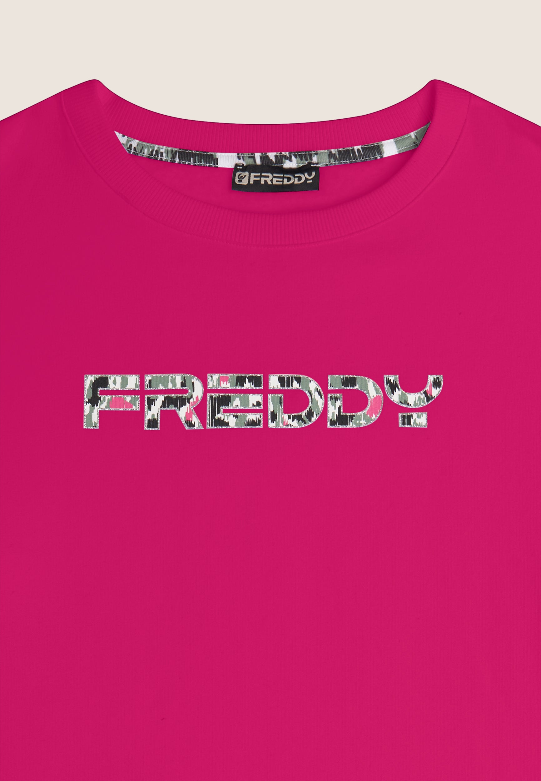 F4WMVS2_F100_-_W_XS 3