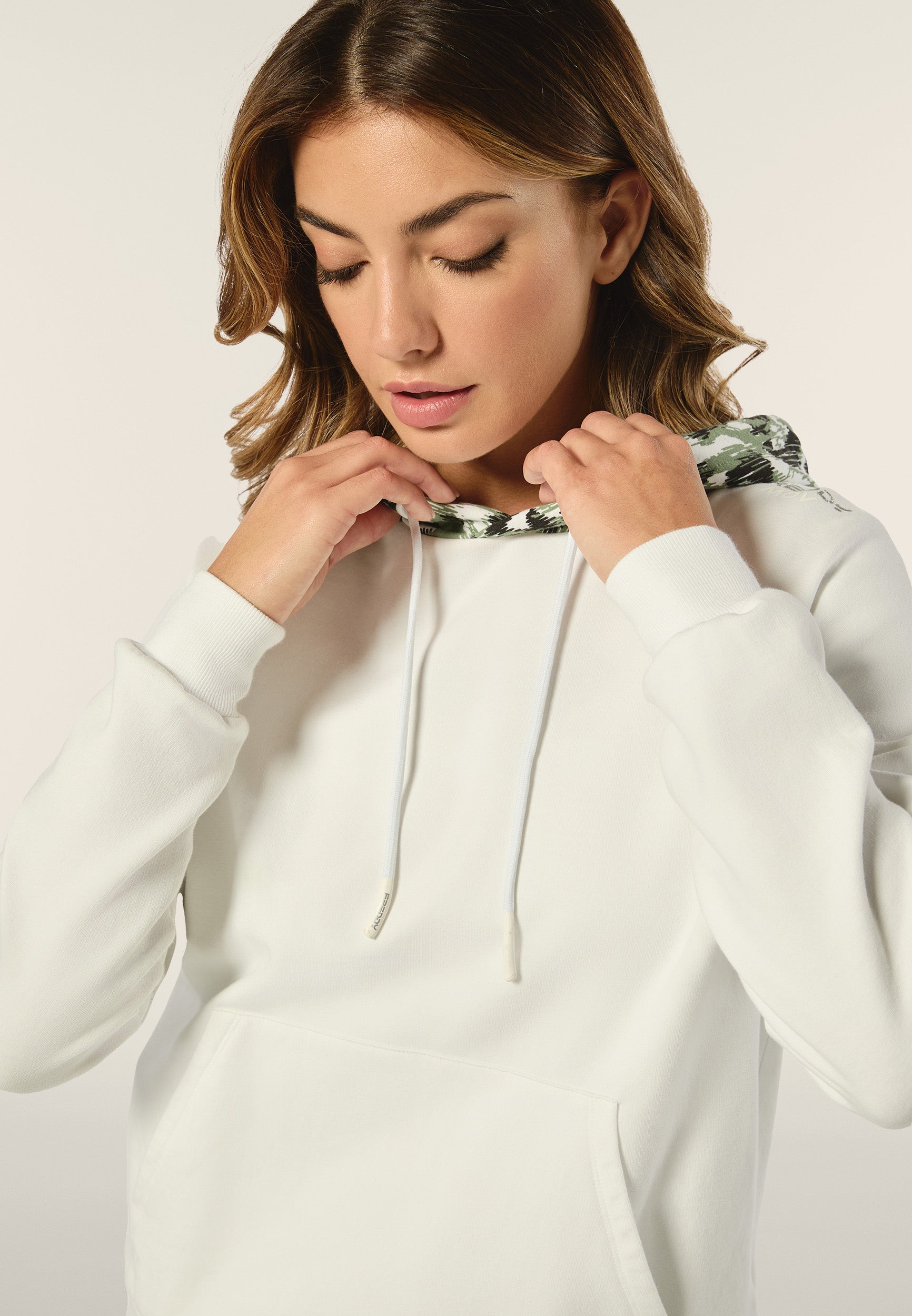 F4WMVS3_WANI97_-_W_XS 4