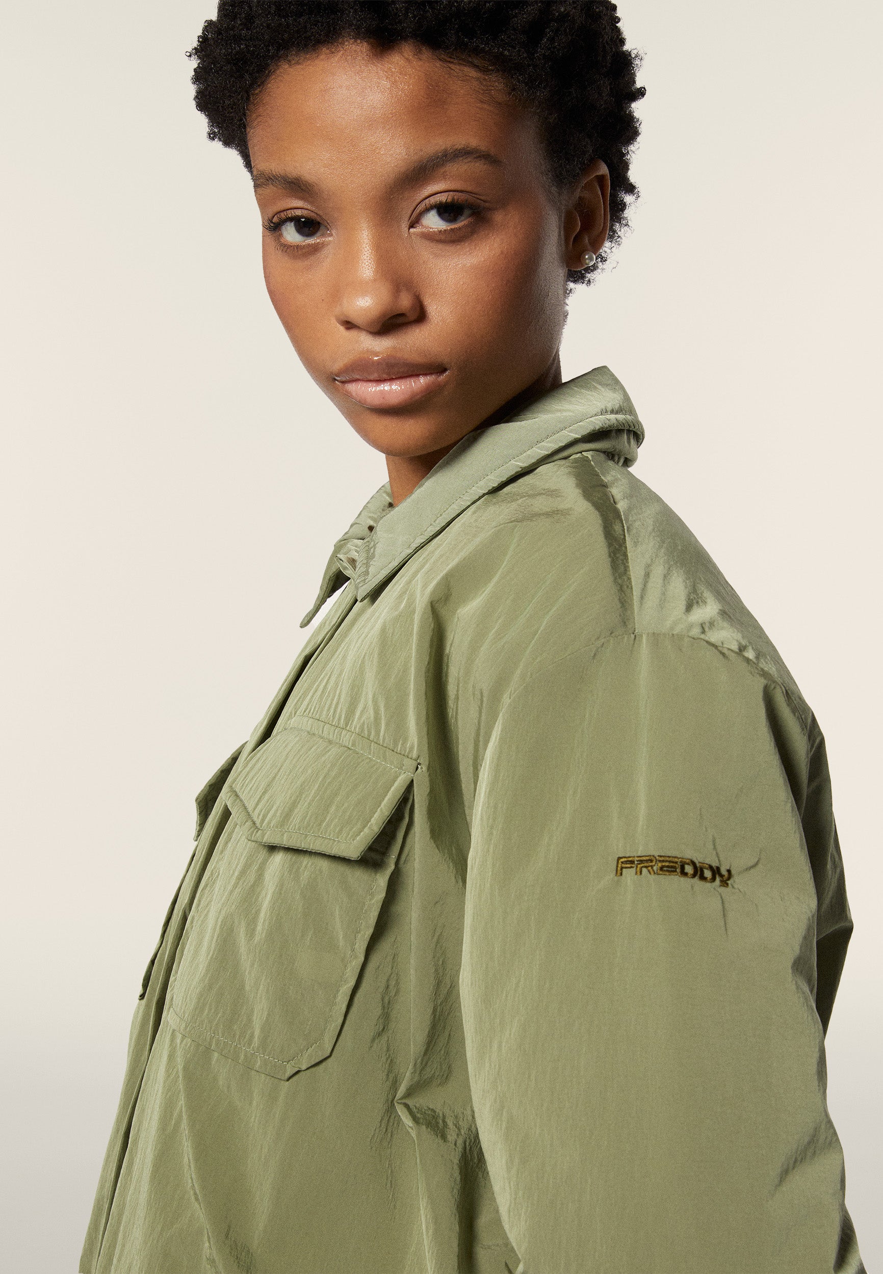 F4WSALMAJ2_V135_-_W_XS 4