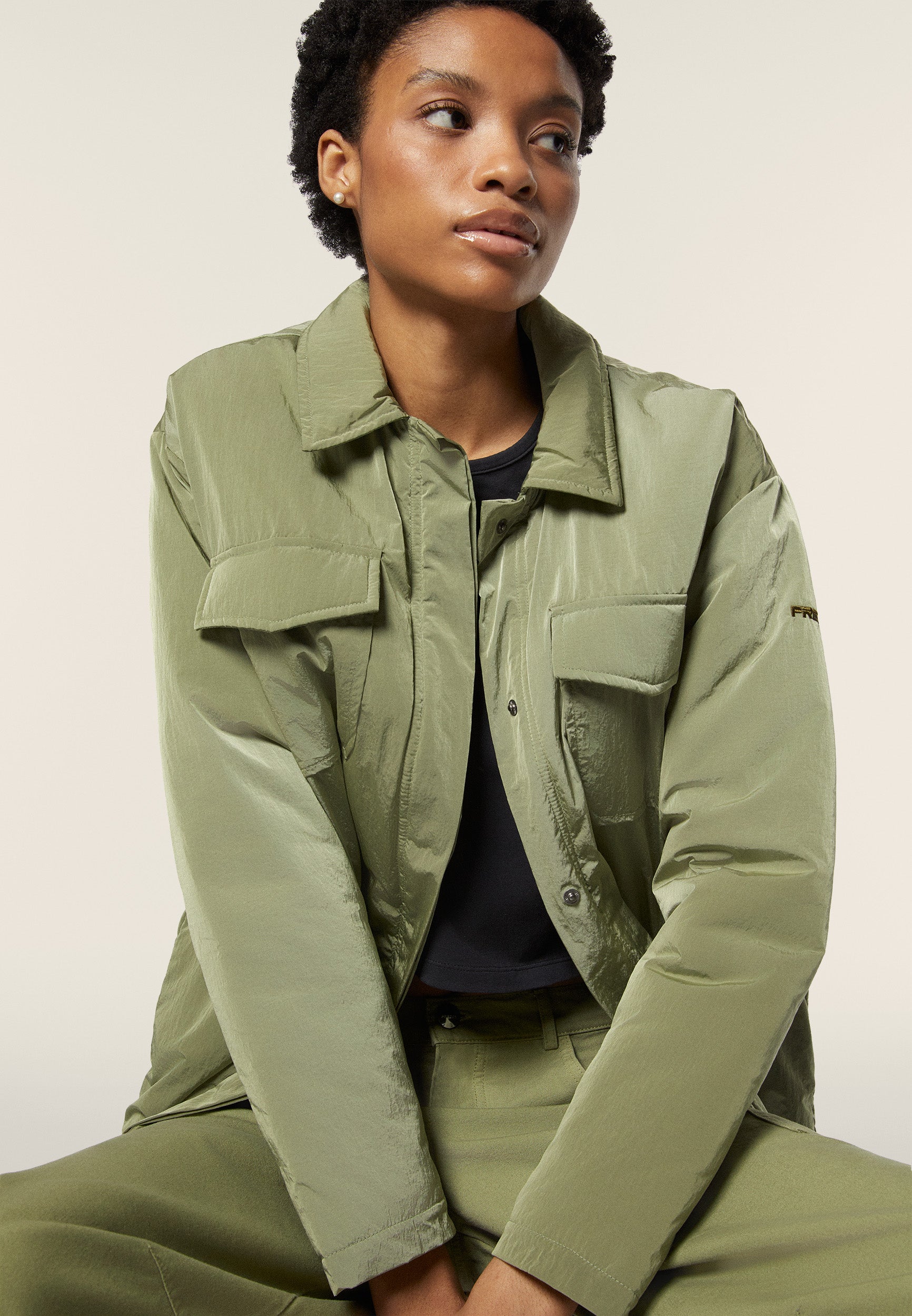 F4WSALMAJ2_V135_-_W_XS 5