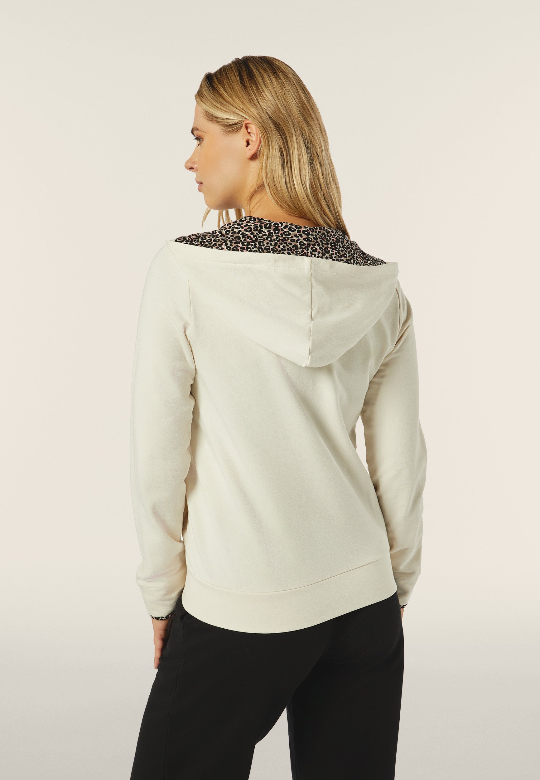 F4WSDS3_ZANI99_-_W_L 3