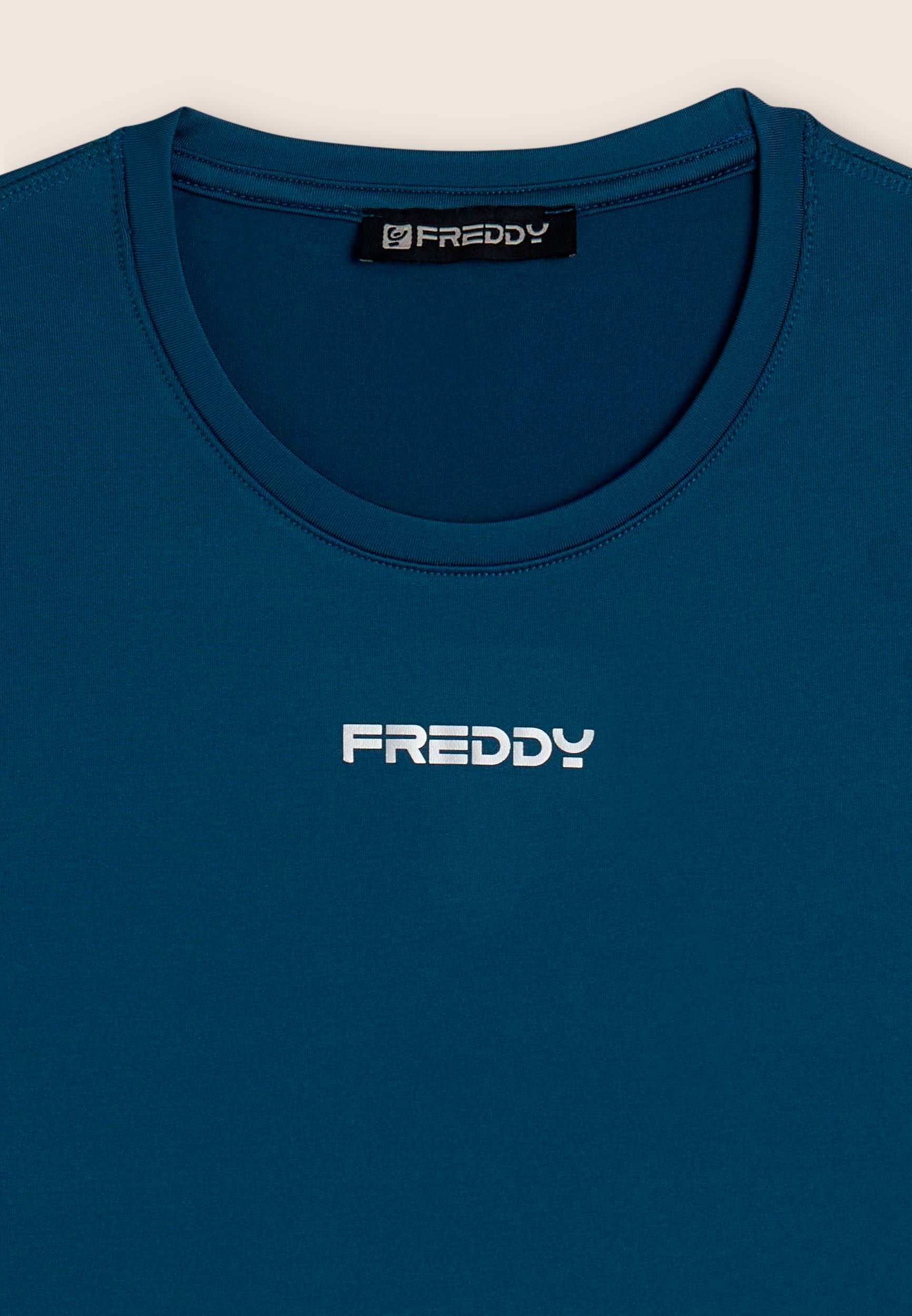 F4WSFT1O4_B133_-_W_L 3