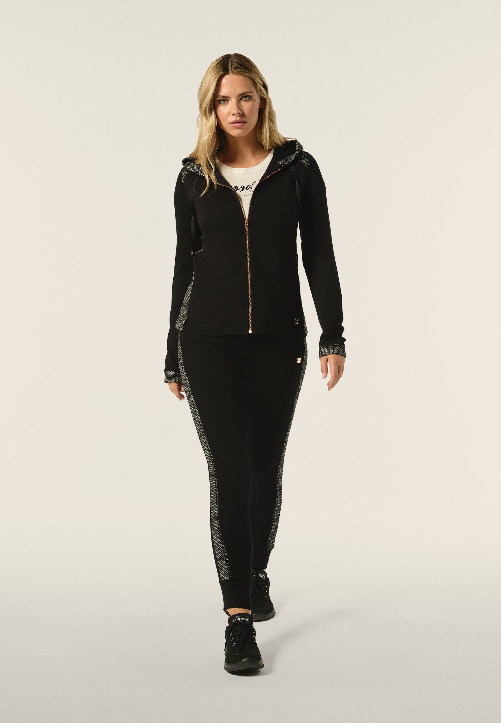 F4WSLP20_NNG18_-_W_L 1